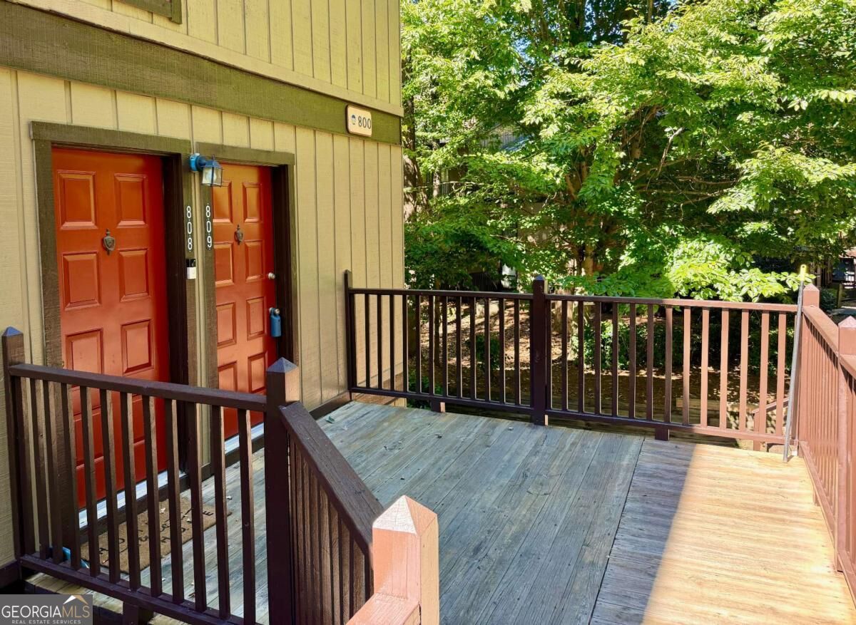 809 River Run Dr — photo