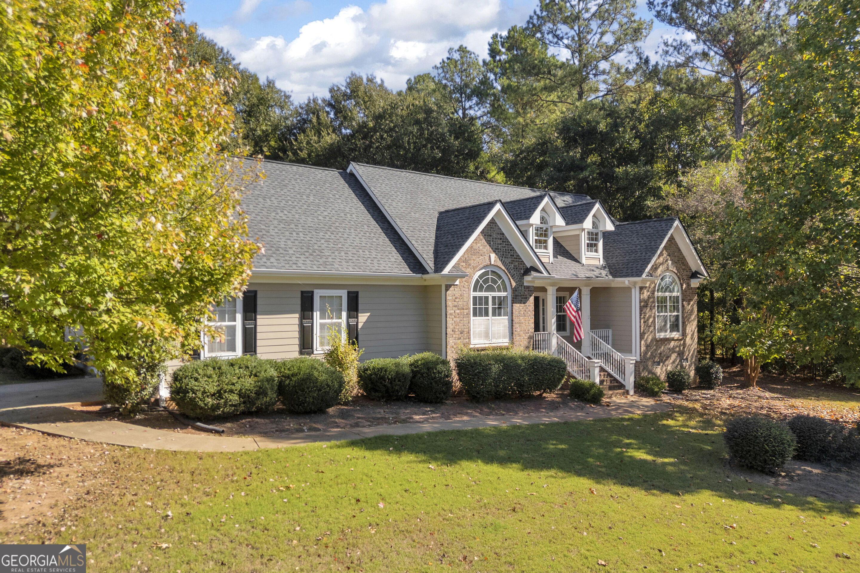 602 Trellis Ct — photo