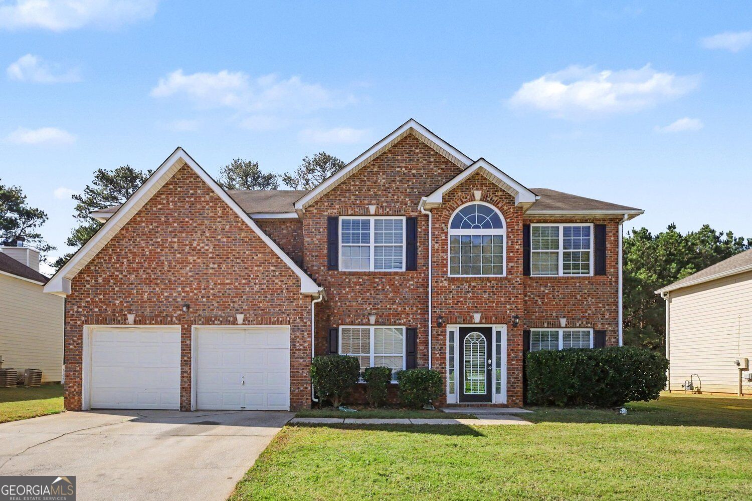 3135 Avondale Dr SE — photo