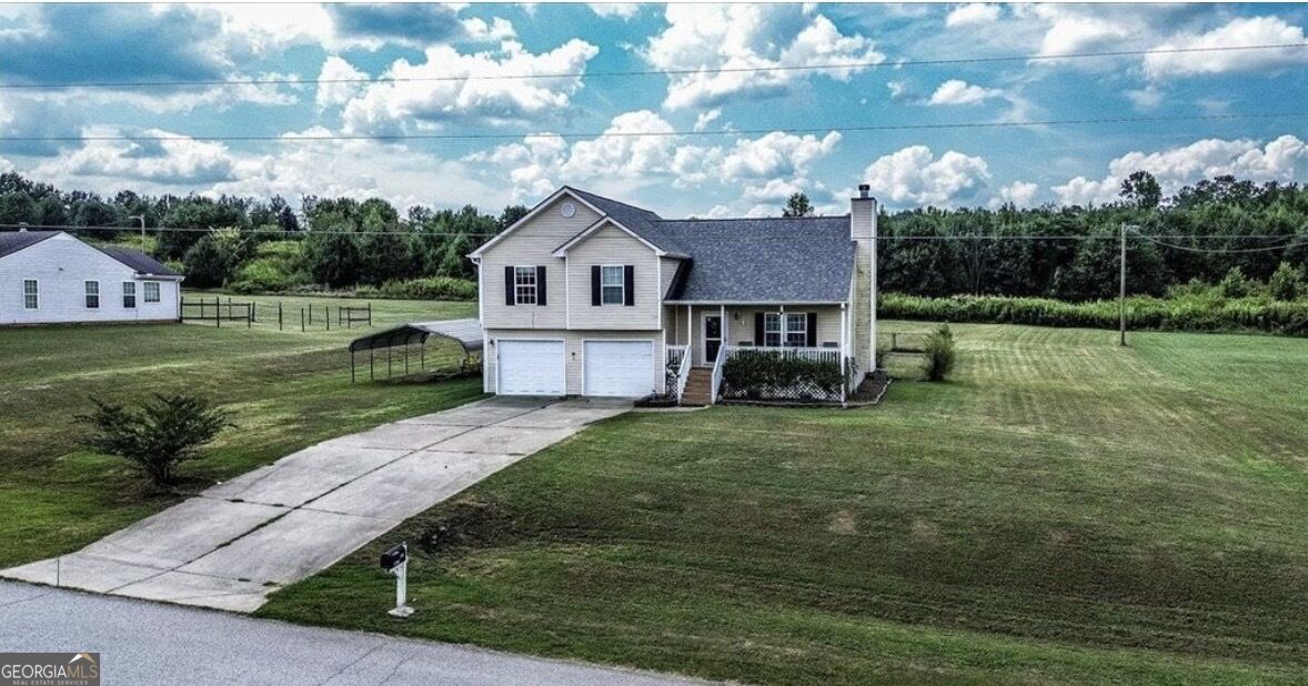 137 Stonebrooke Dr — photo