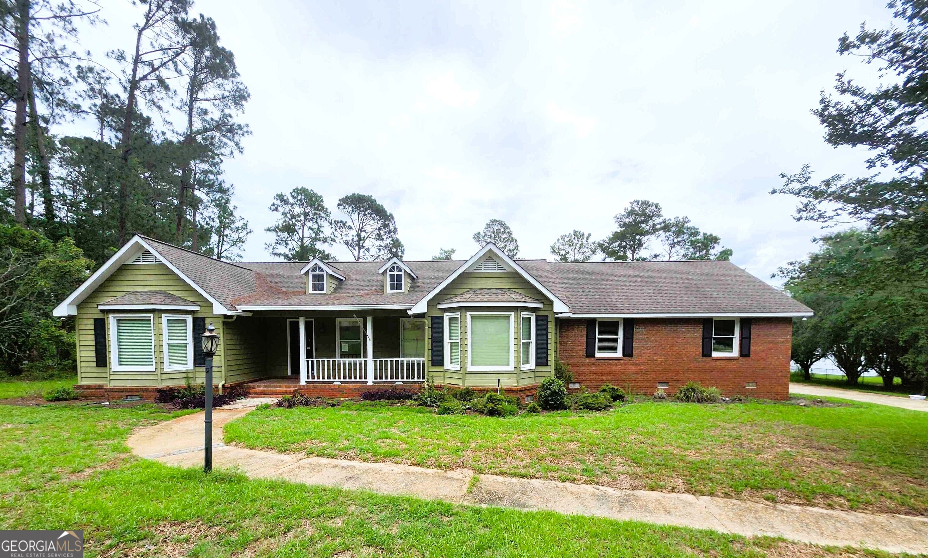 139 Heritage Cir — photo
