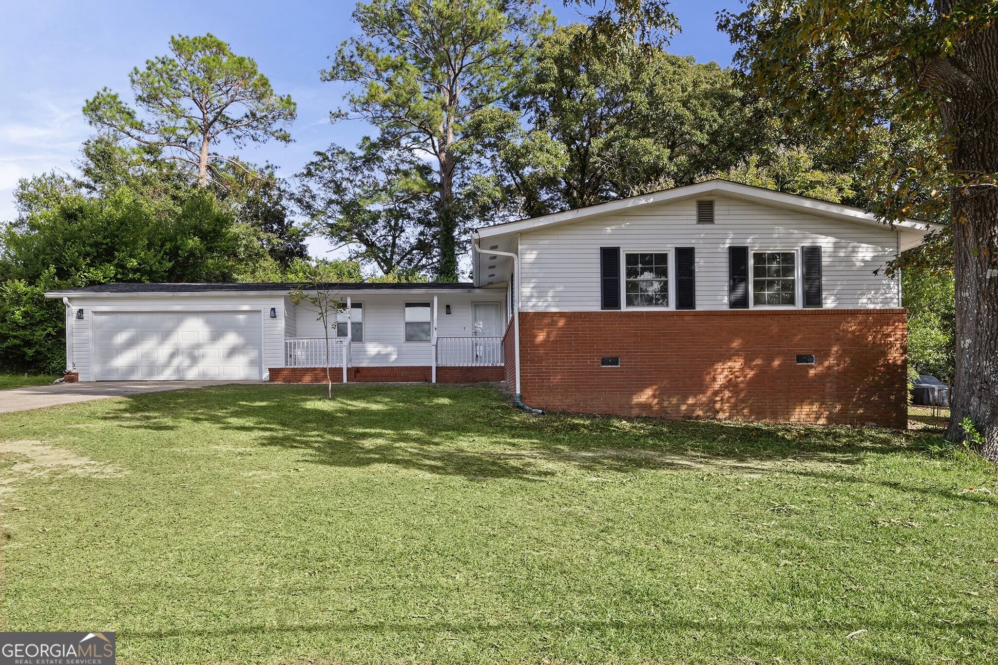 114 Forest Hill Dr — photo