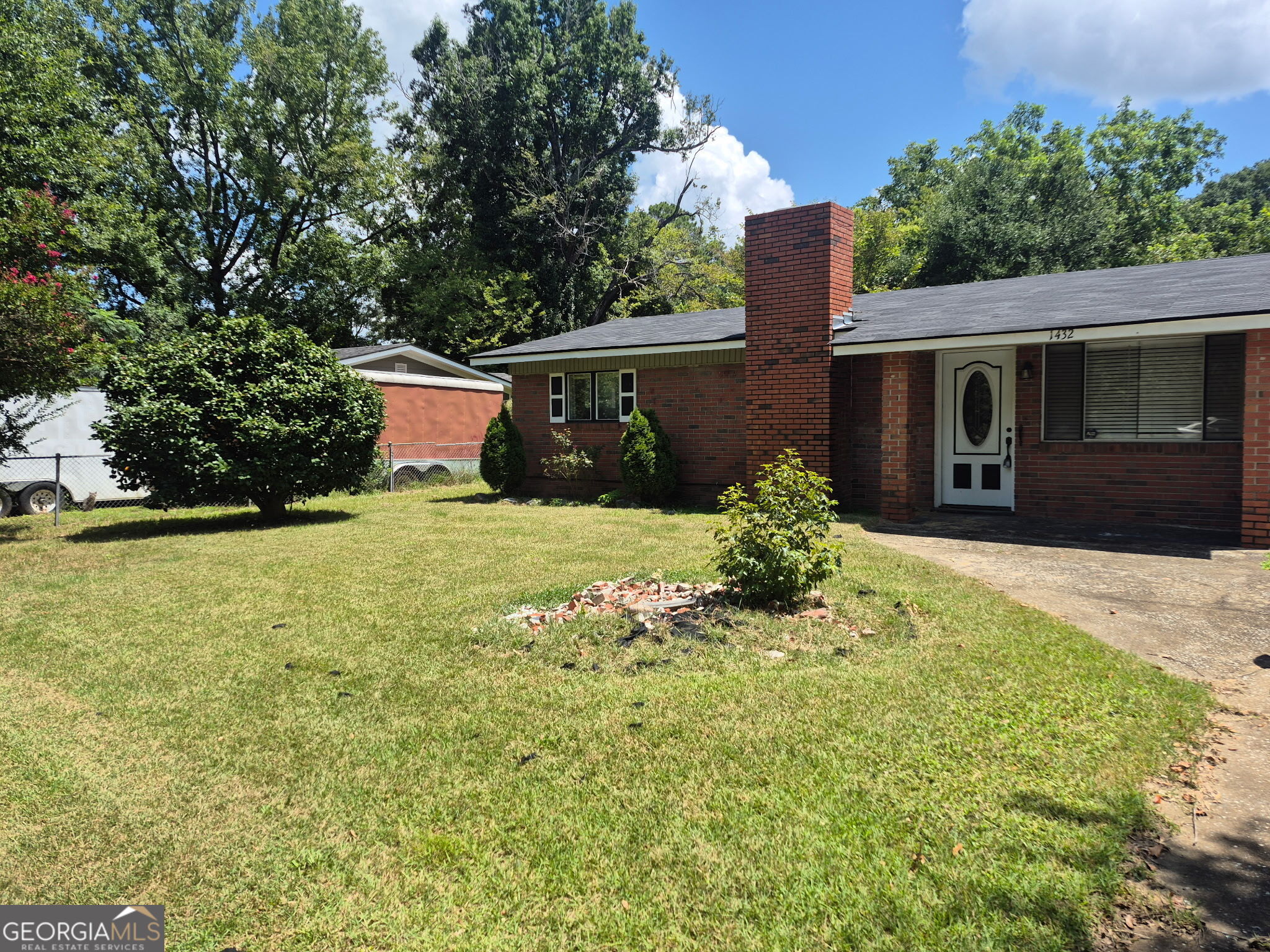 1432 Hagan Dr — photo