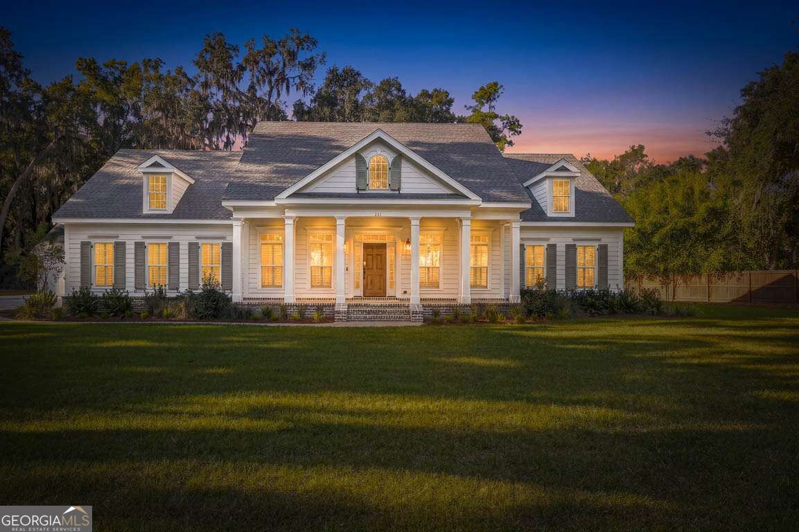 211 Hampton Point Dr — photo