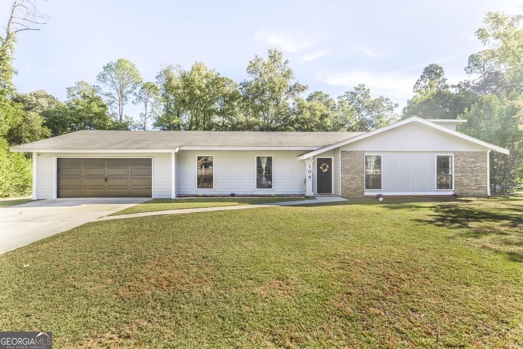 104 Fox Glen Dr — photo