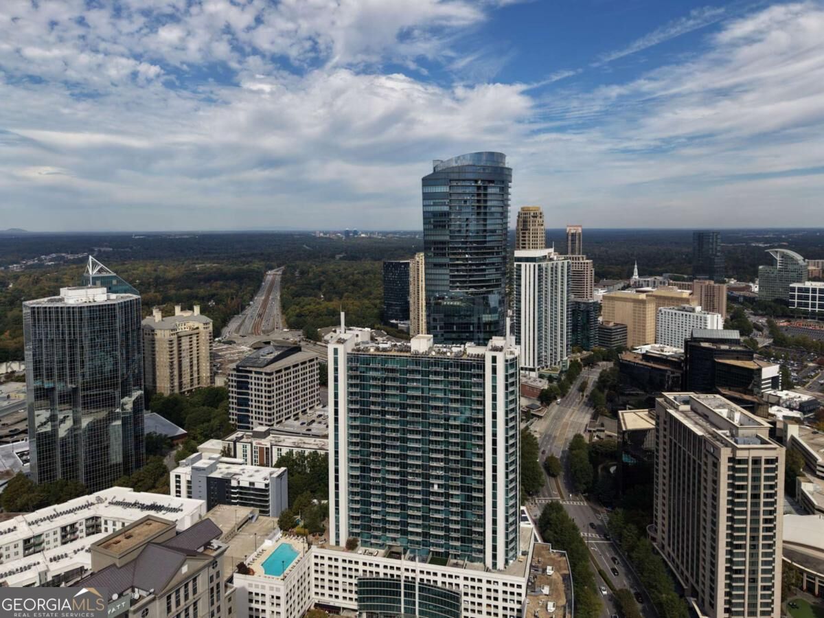 3324 Peachtree Rd NE Unit 2507 — photo