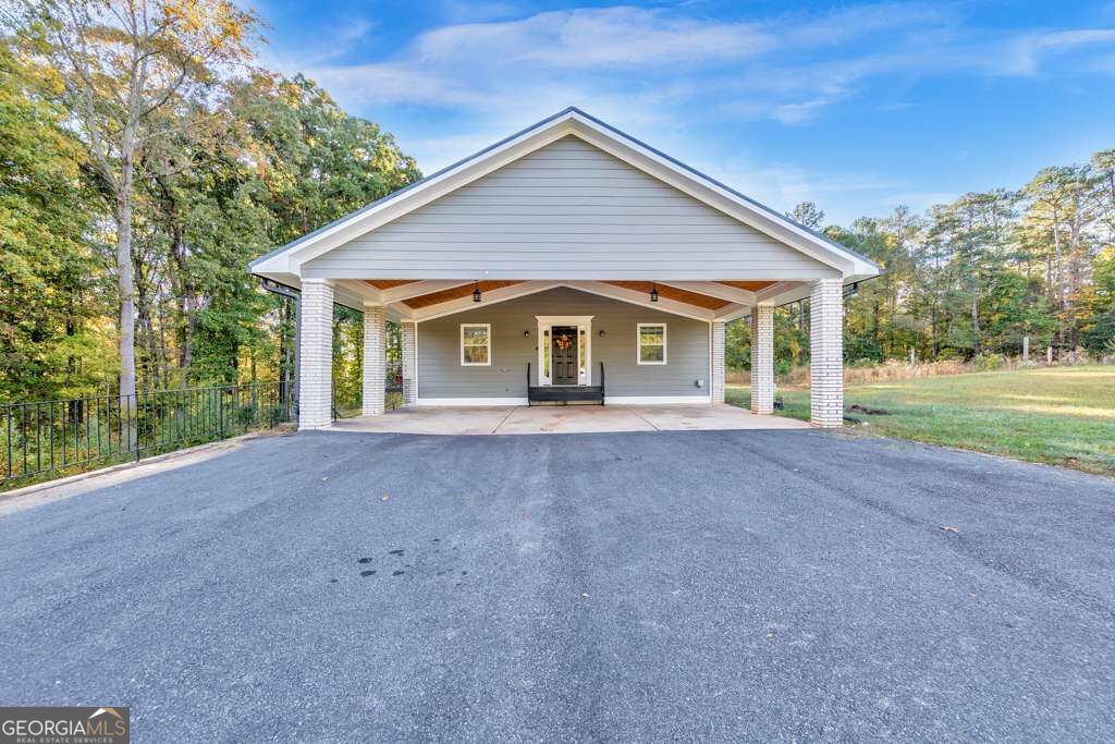 634 Swan Lake Rd — photo
