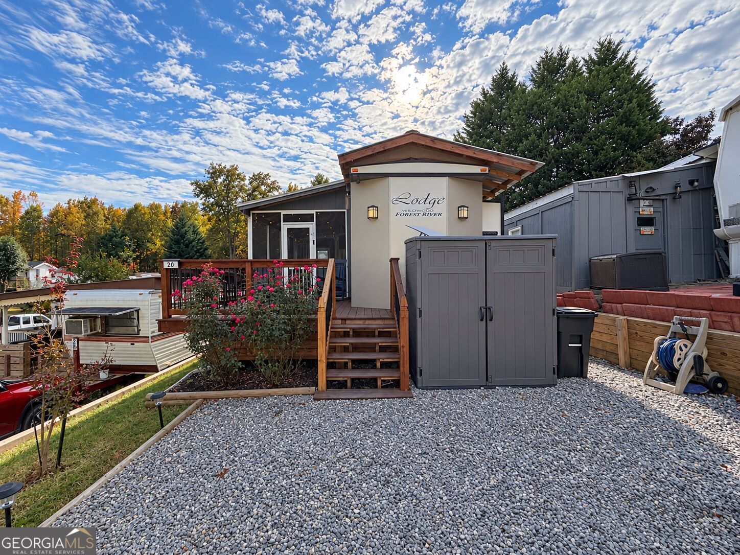 20 Fleetwood Dr — photo