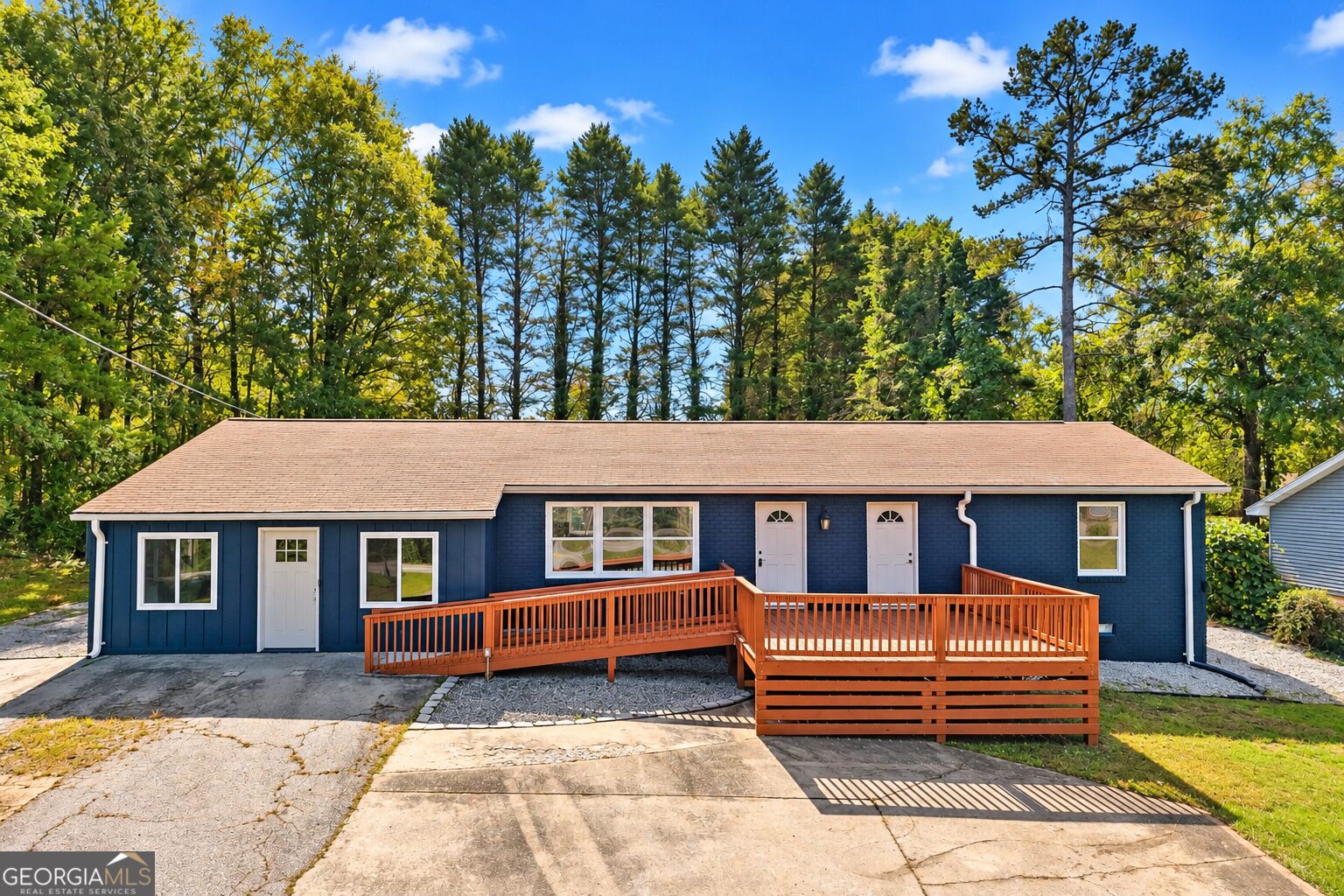 156 White Pine Rd — photo
