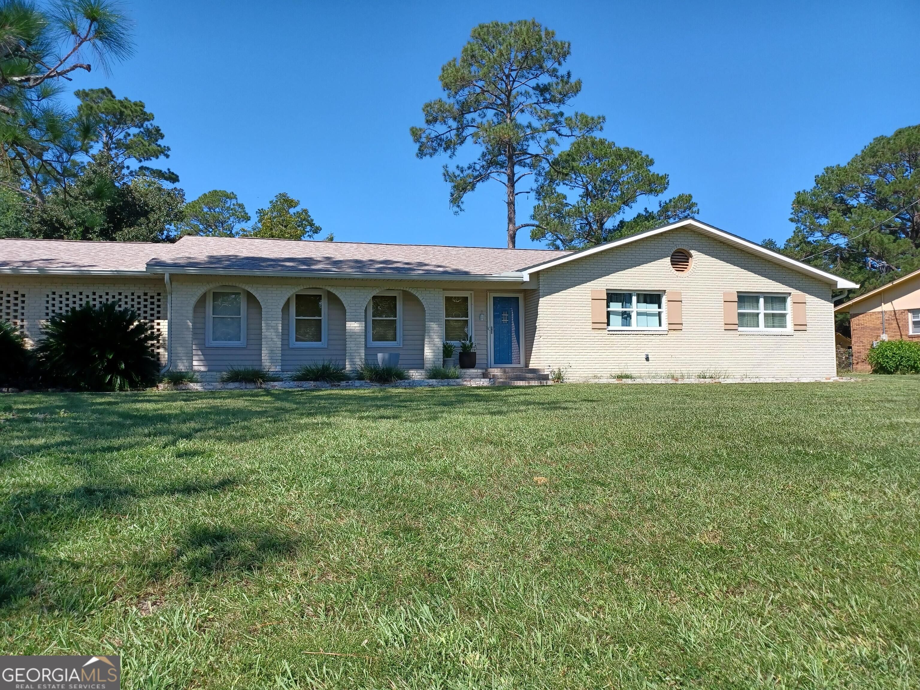 3157 Parkwood Dr — photo