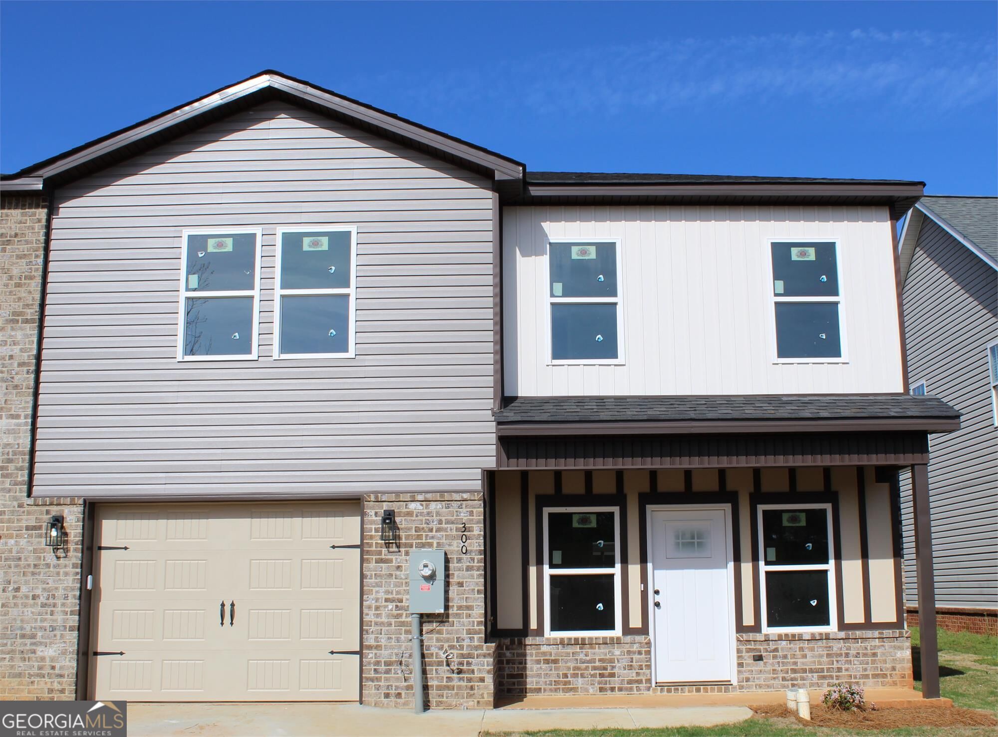 300 Beau Claire Cir — photo