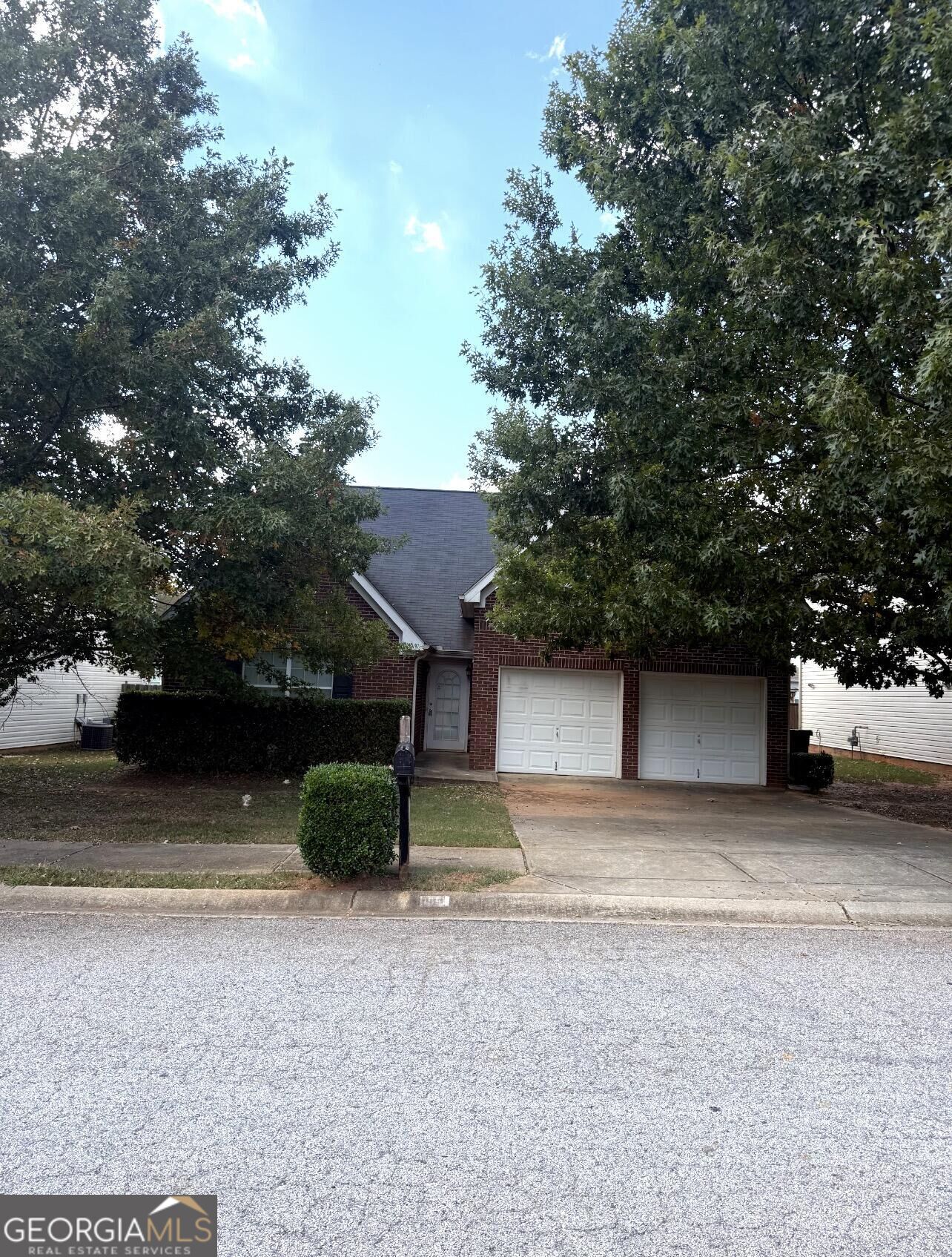 1951 Sawgrass Dr — photo