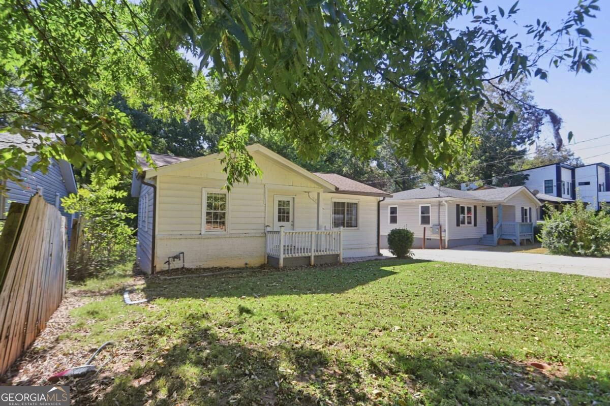 981 Moreland Dr SE — photo