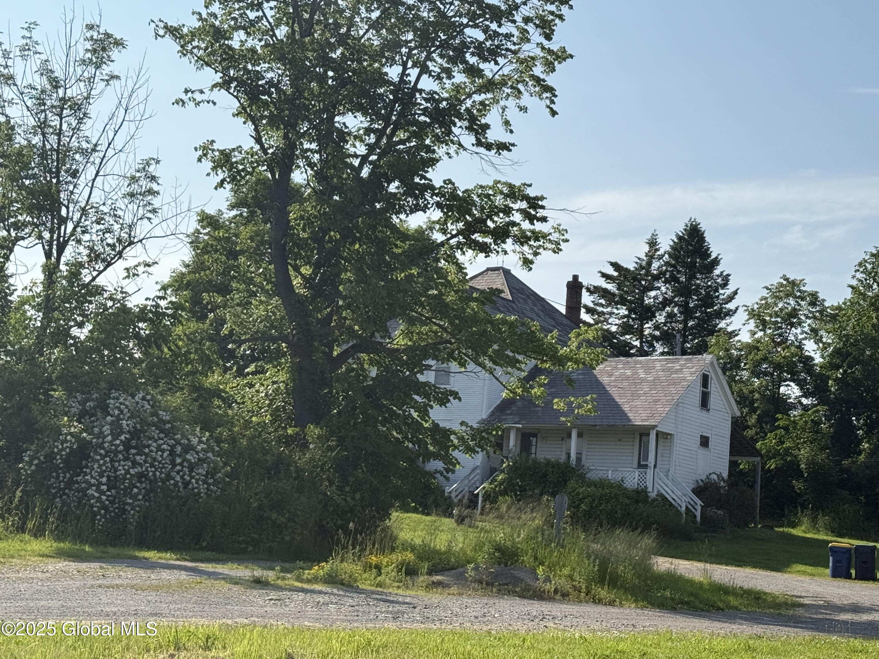 1096 Wicker Street — photo