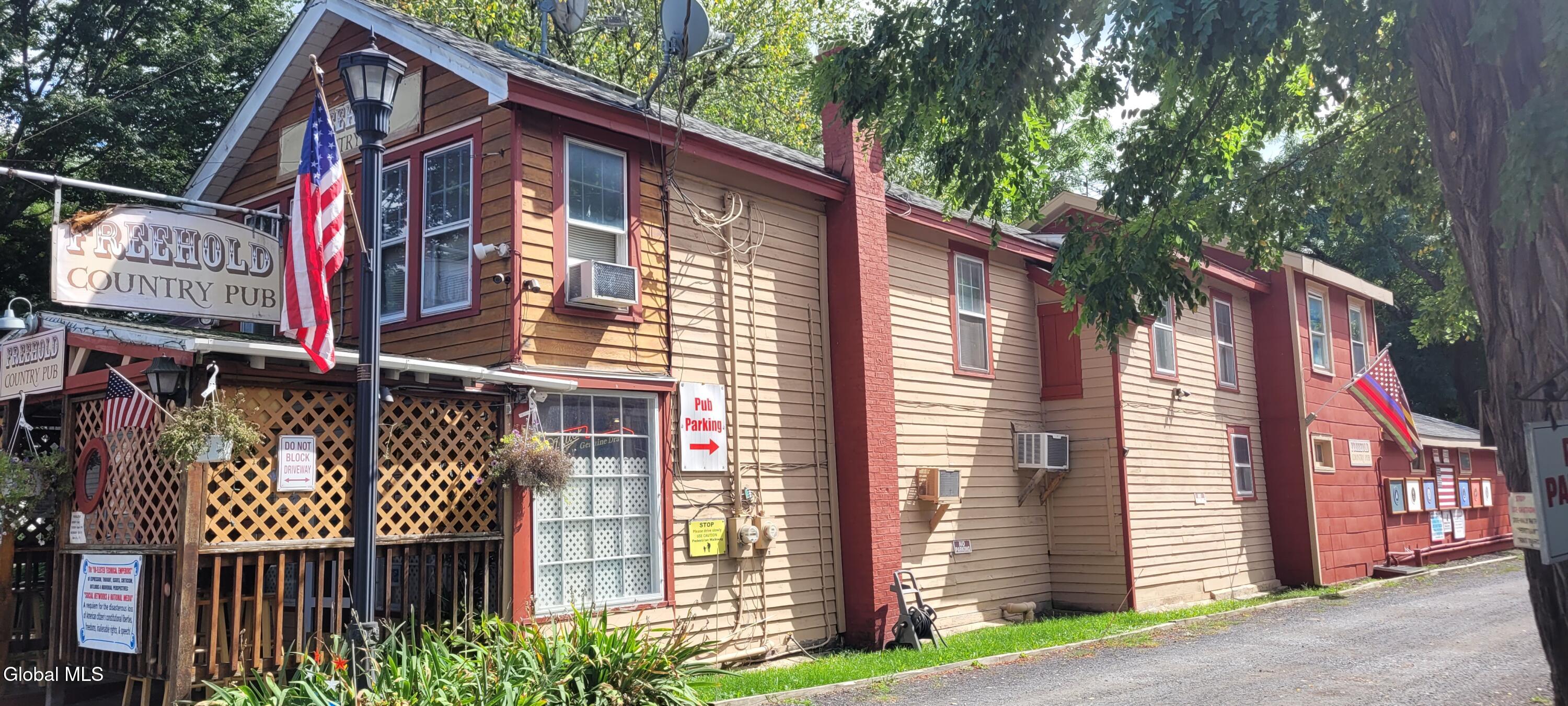 3663 Rte 67 — photo