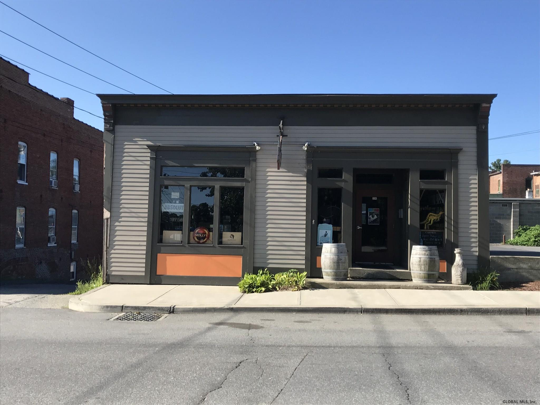 33 Ferry Street — photo