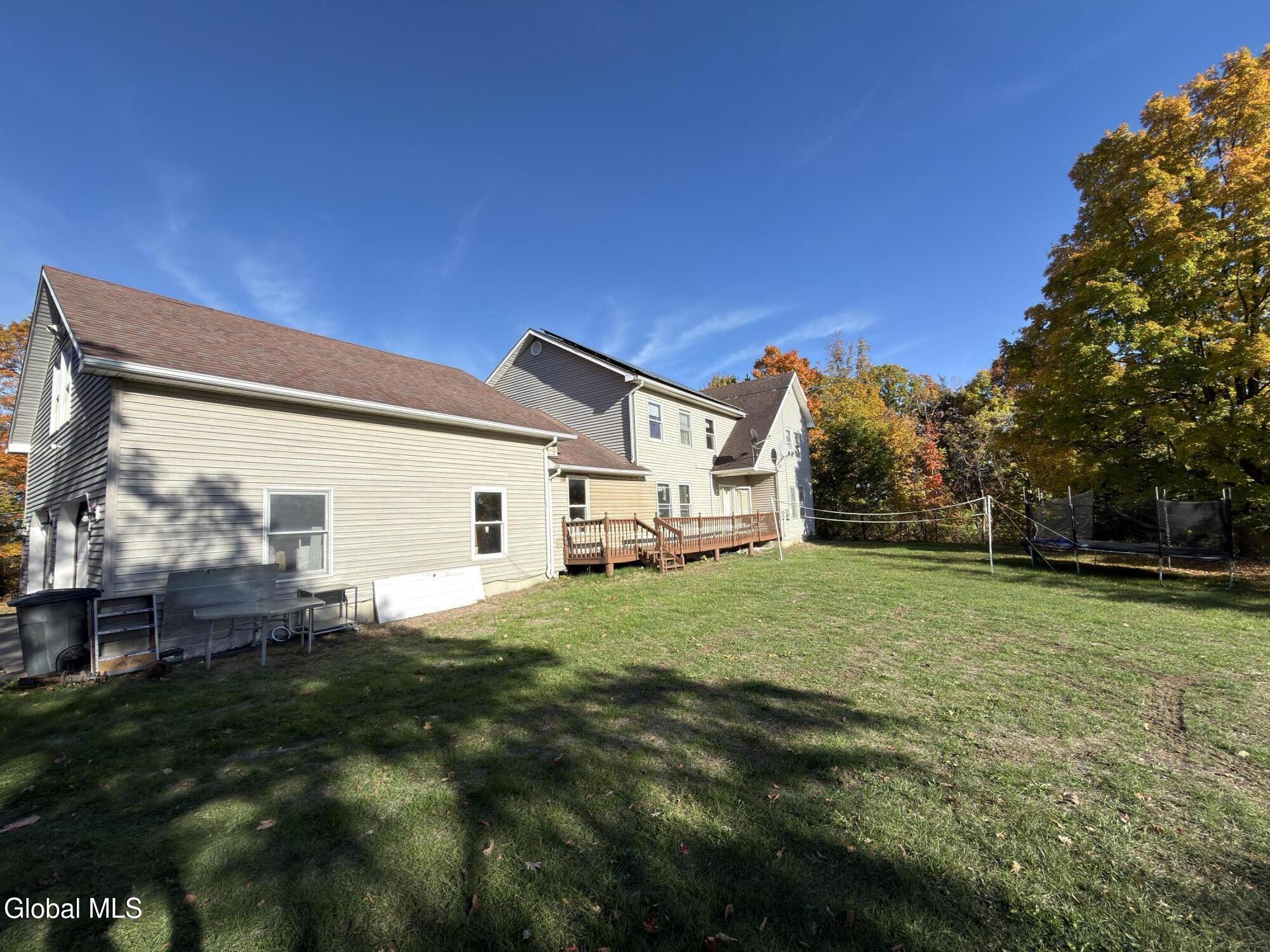 1068 Wicker Street — photo