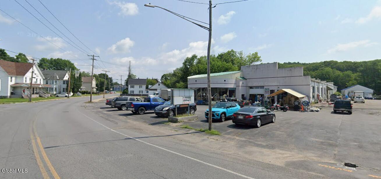 275 S Main Street — photo