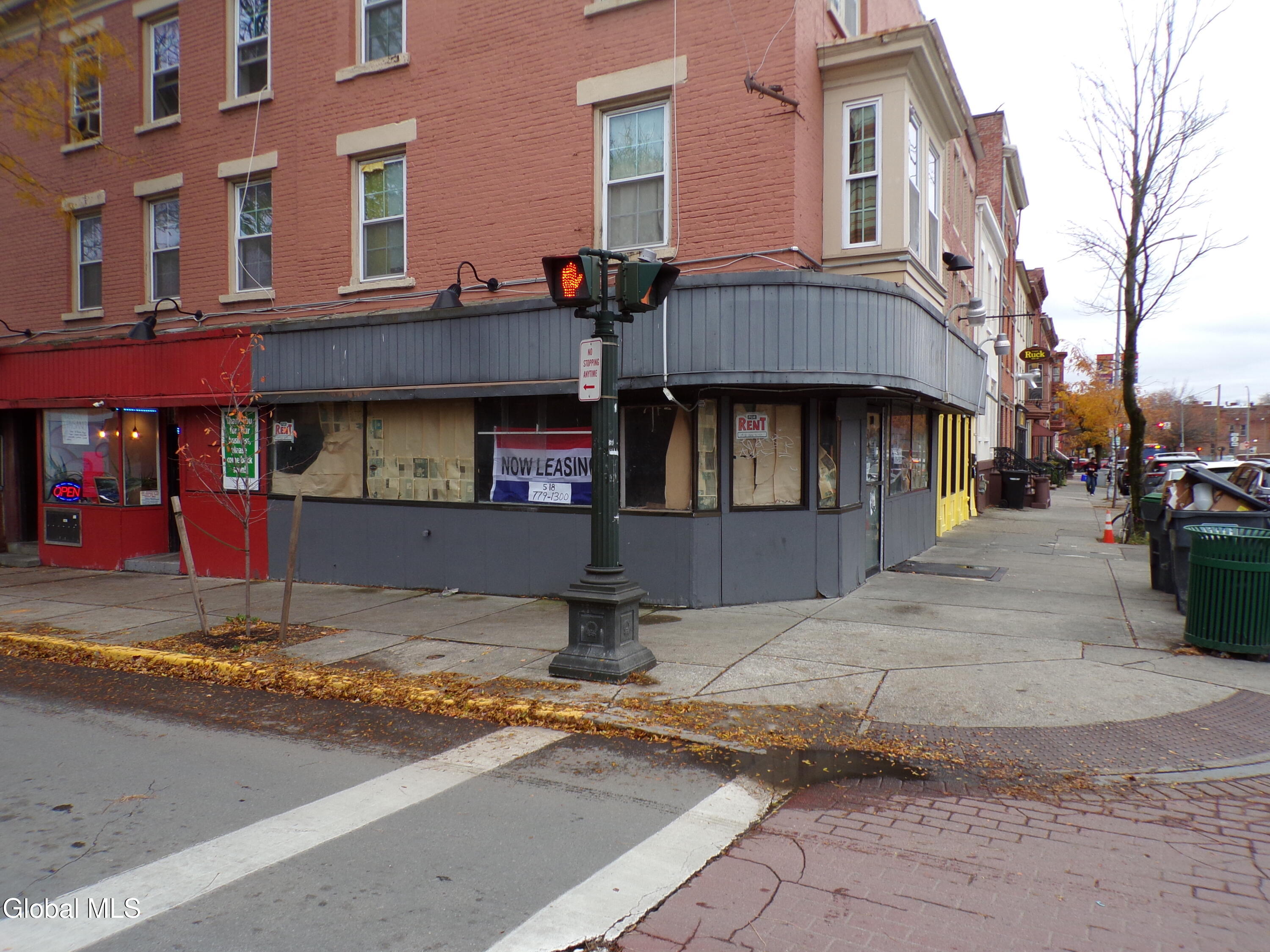 74-76 Congress Street, 1 — photo