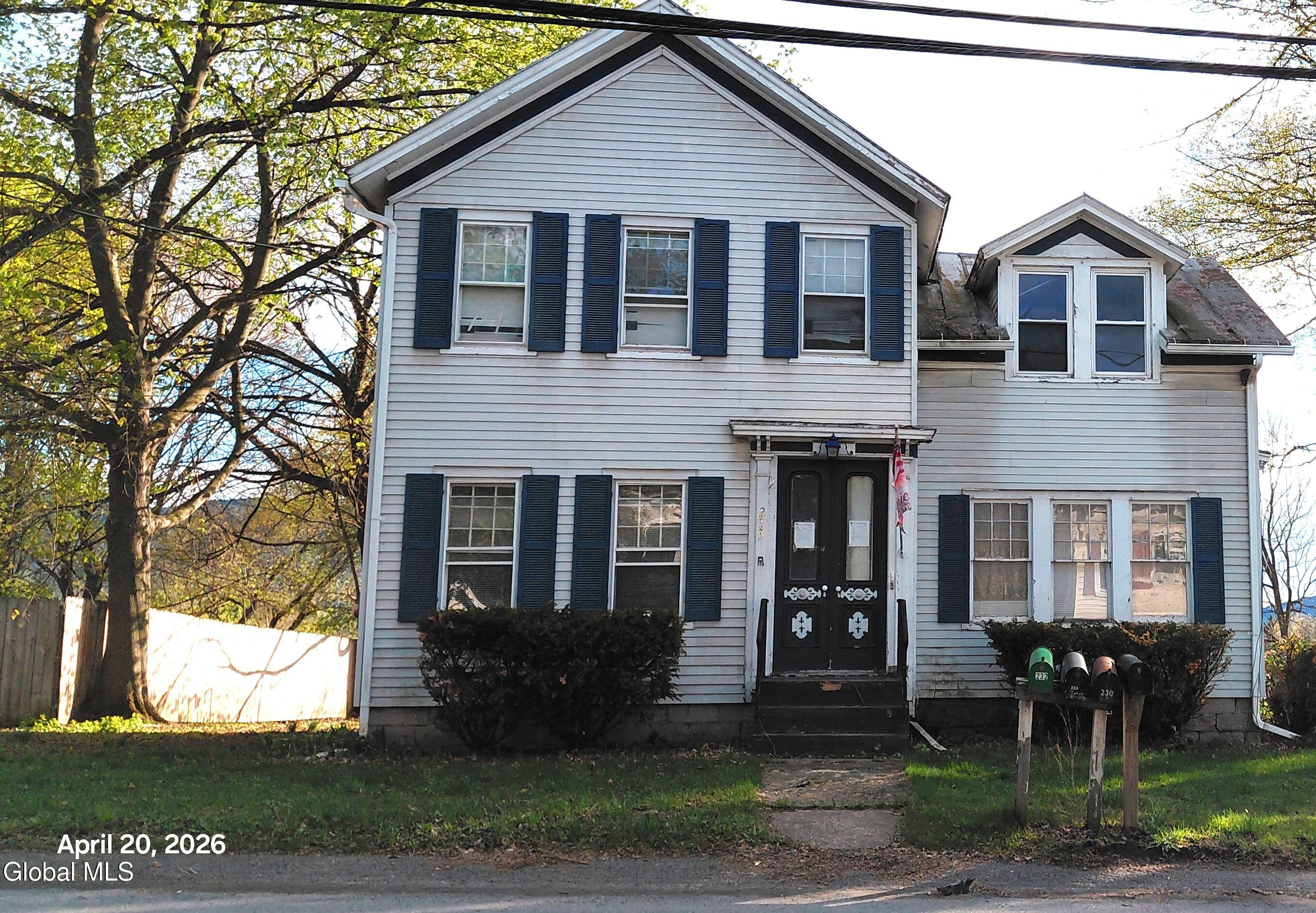 233 Main Street — photo