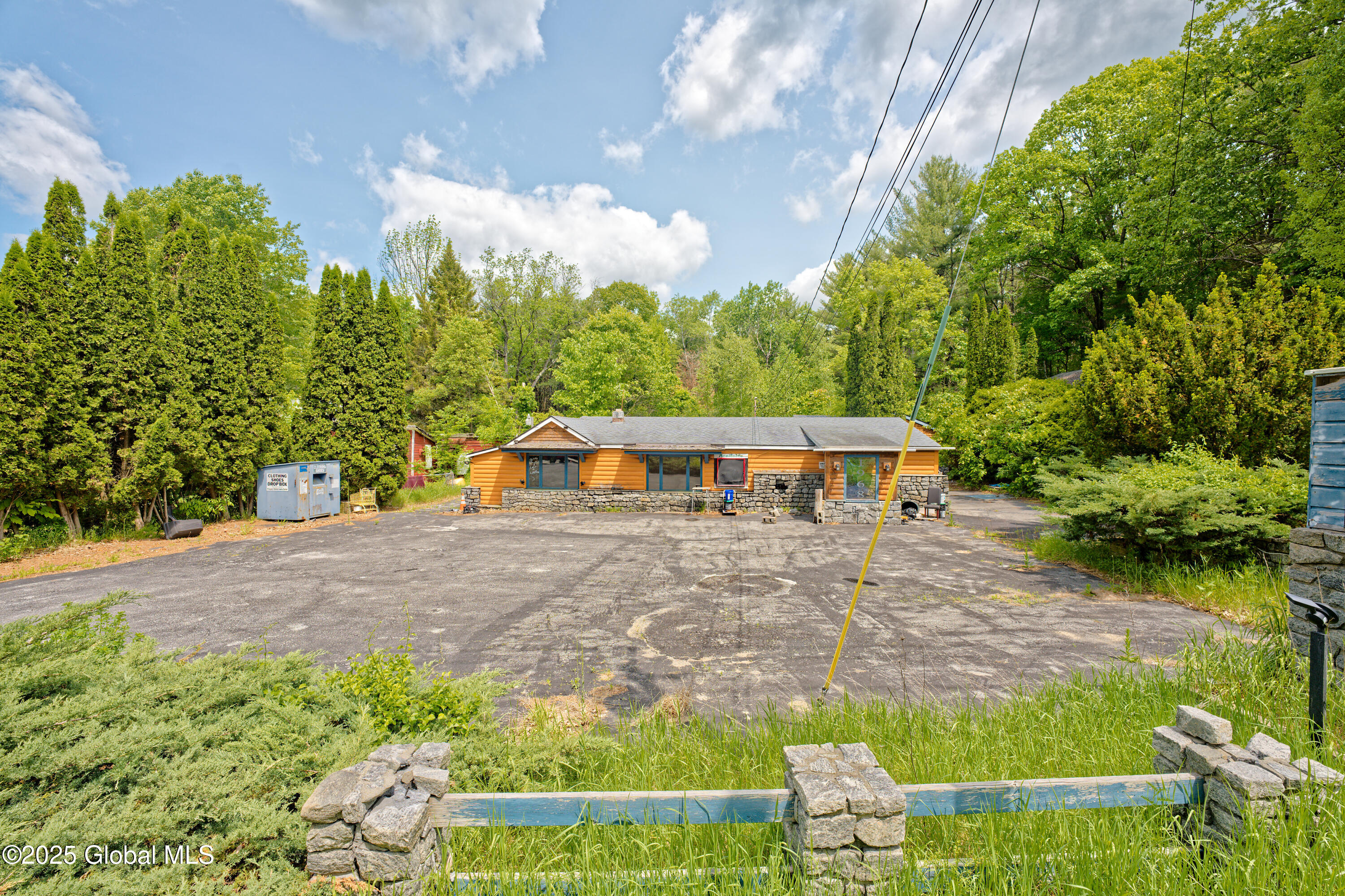 2244 Call Street — photo