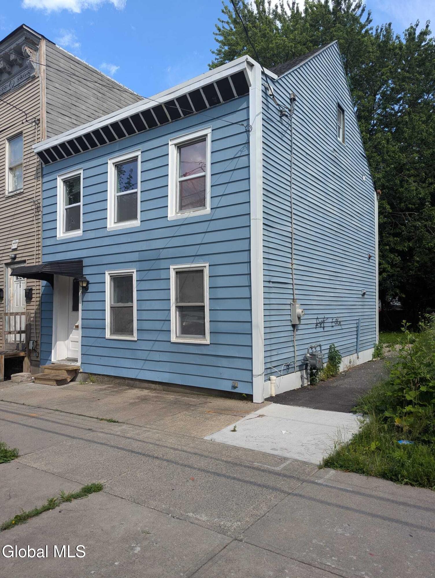 54 Ontario Street — photo