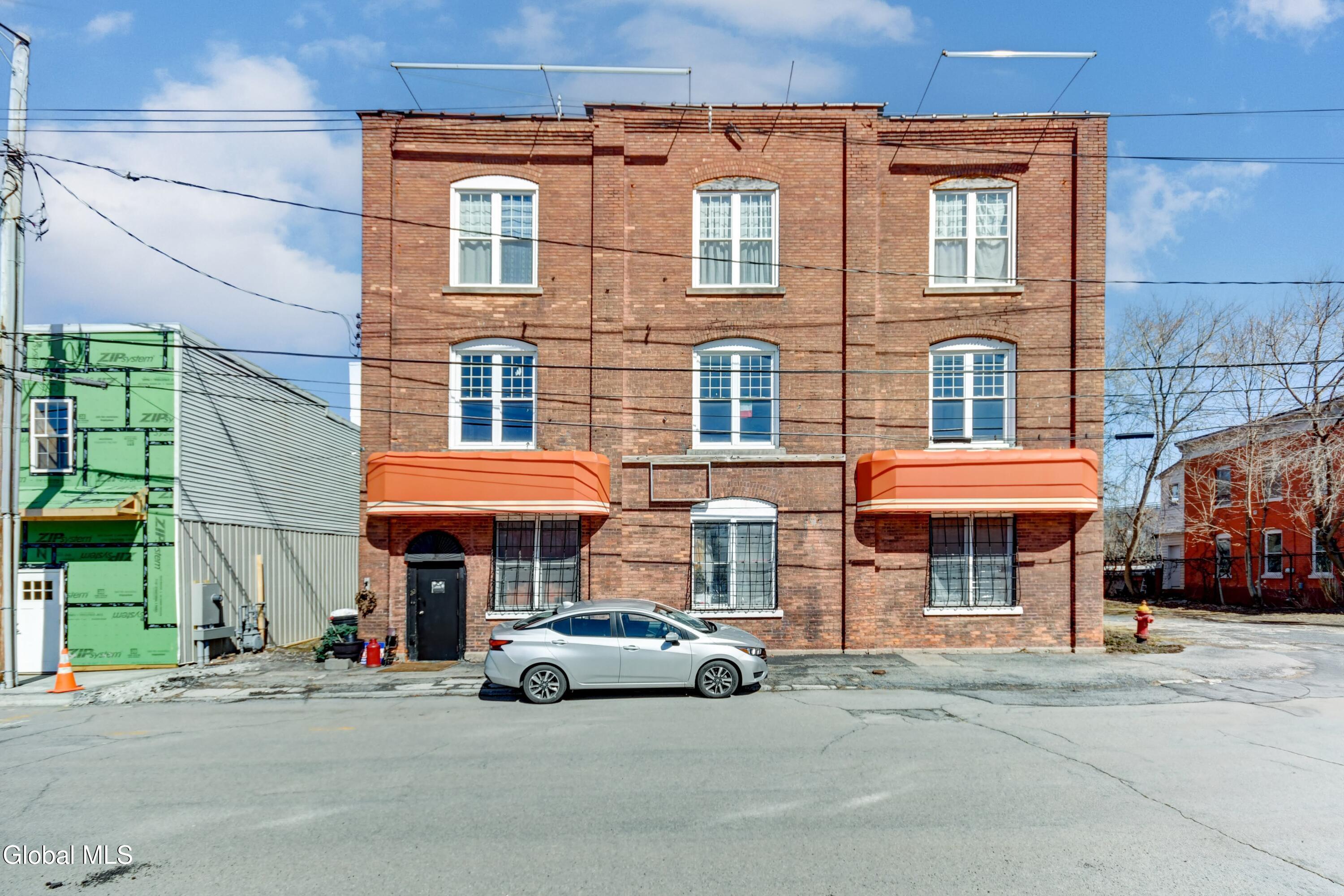 20-22 River Street — photo