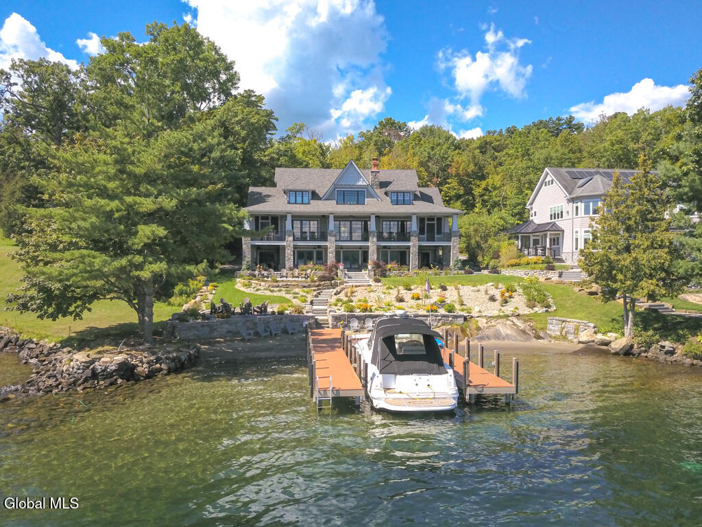 3236 Lake Shore Drive — photo
