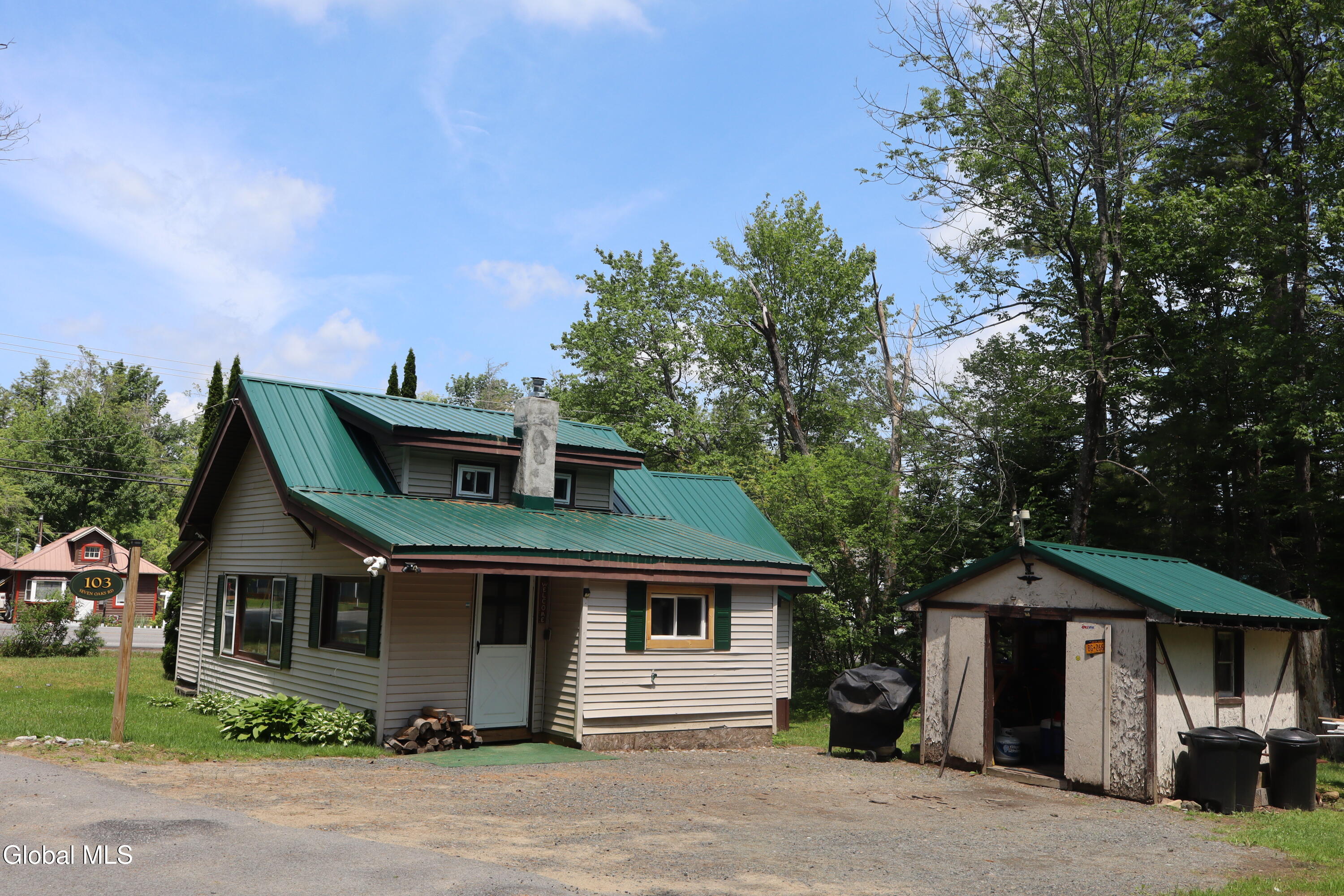 103 Seven Oaks Rd Road — photo