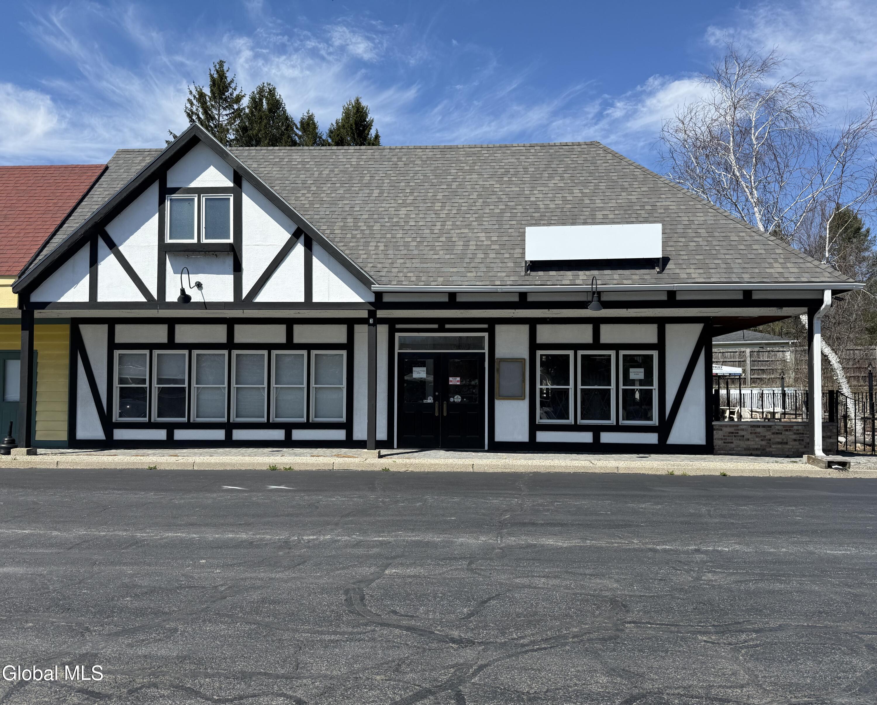 2113 State Highway 7 — photo