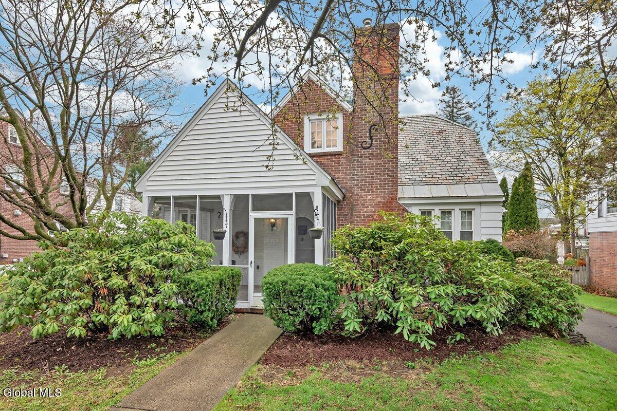 7 Tudor Road — photo