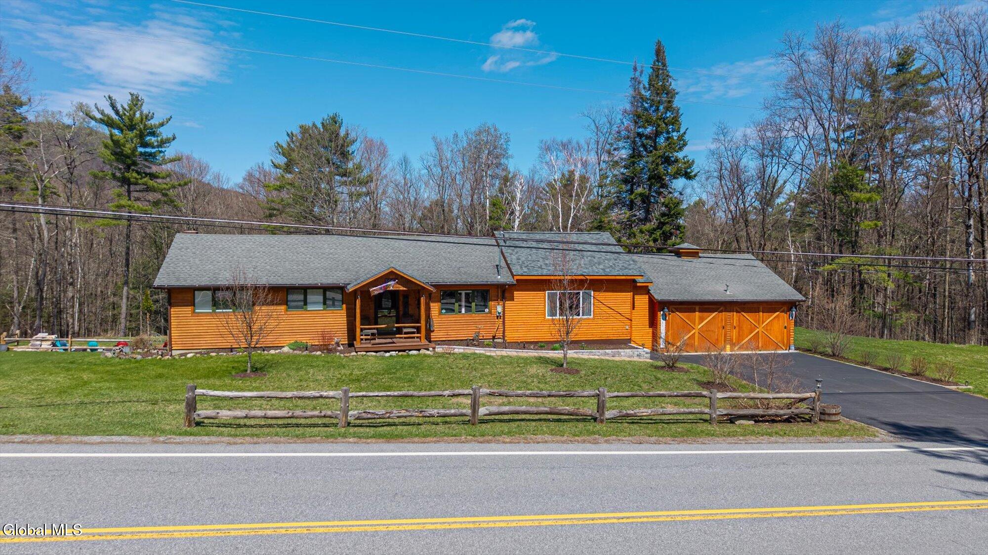9549 Graphite Mountain Road — photo