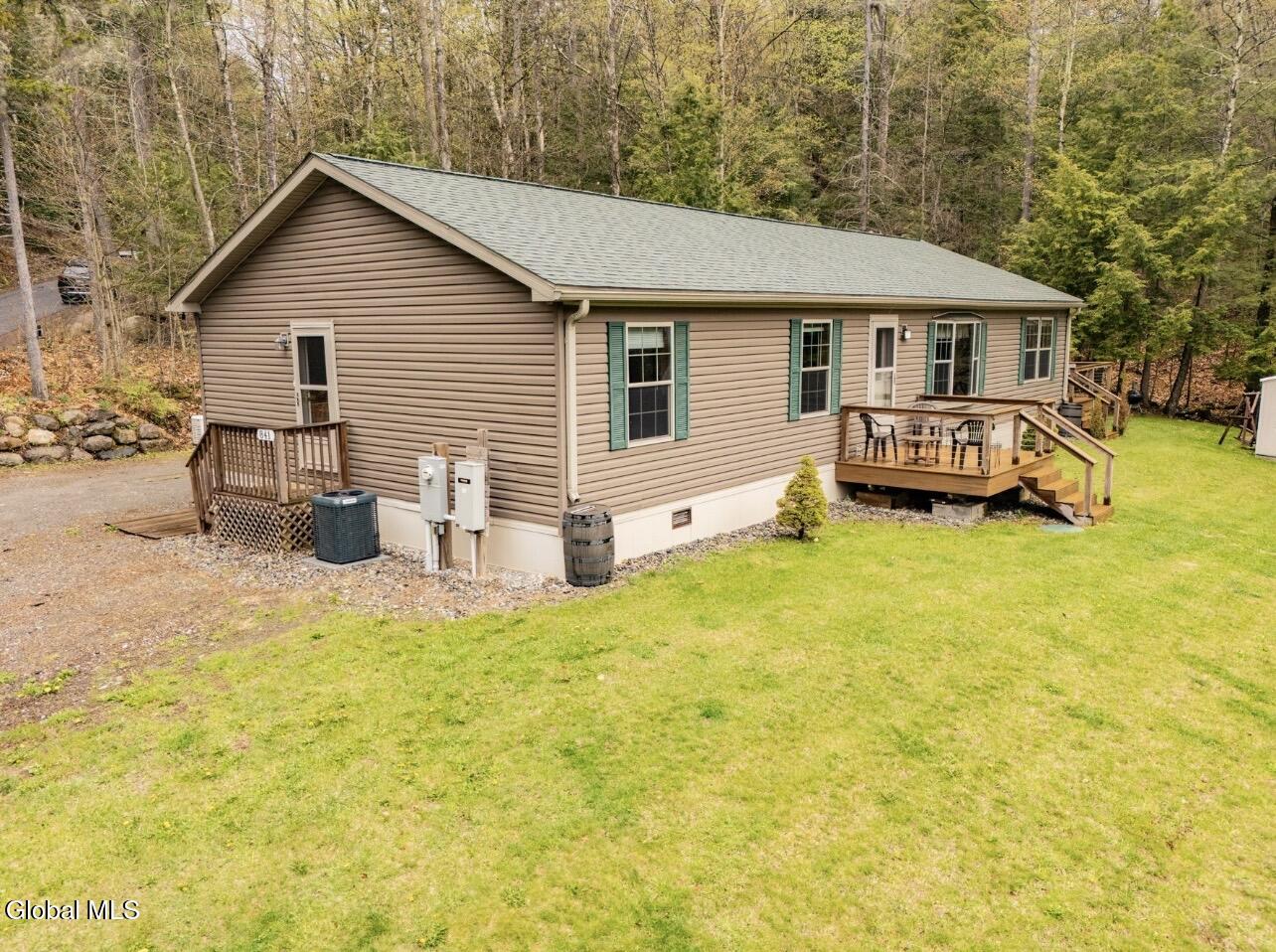 841 Battle Hill Road — photo