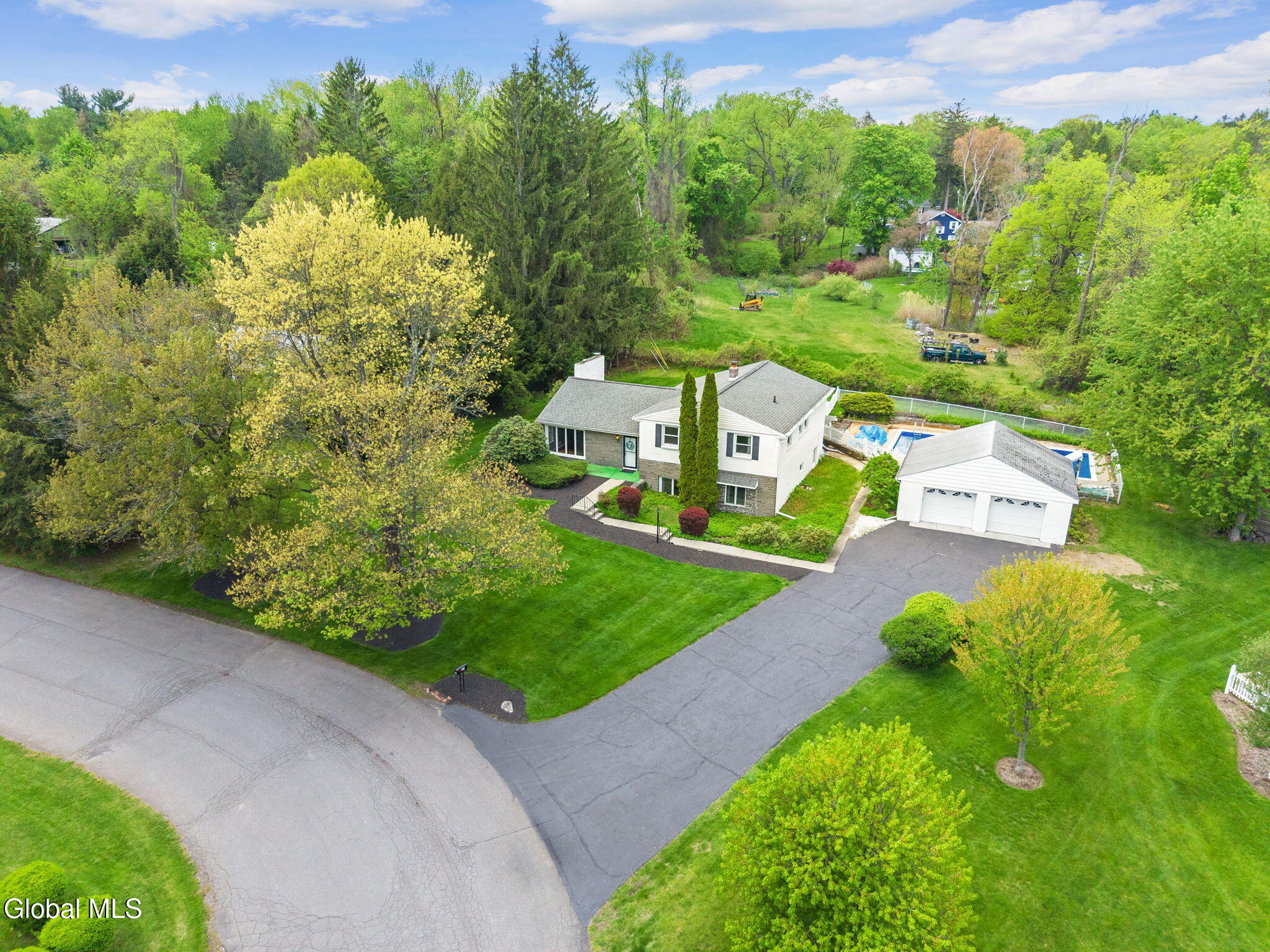 23 Fernwood Drive — photo