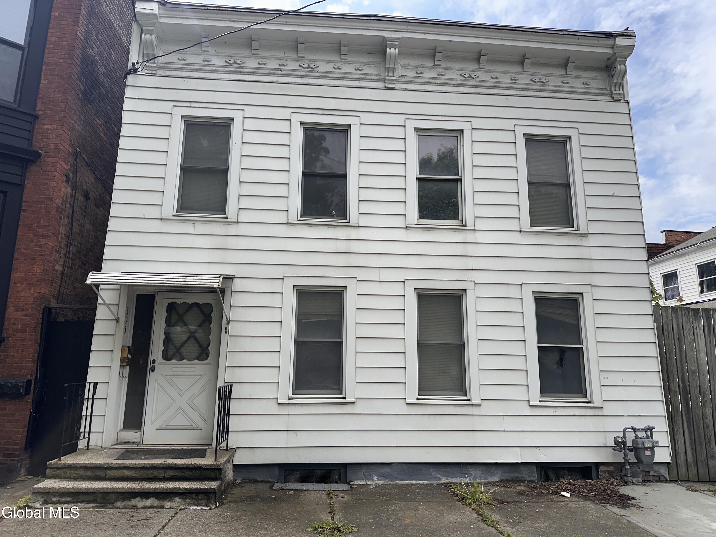 393 3rd Street — photo