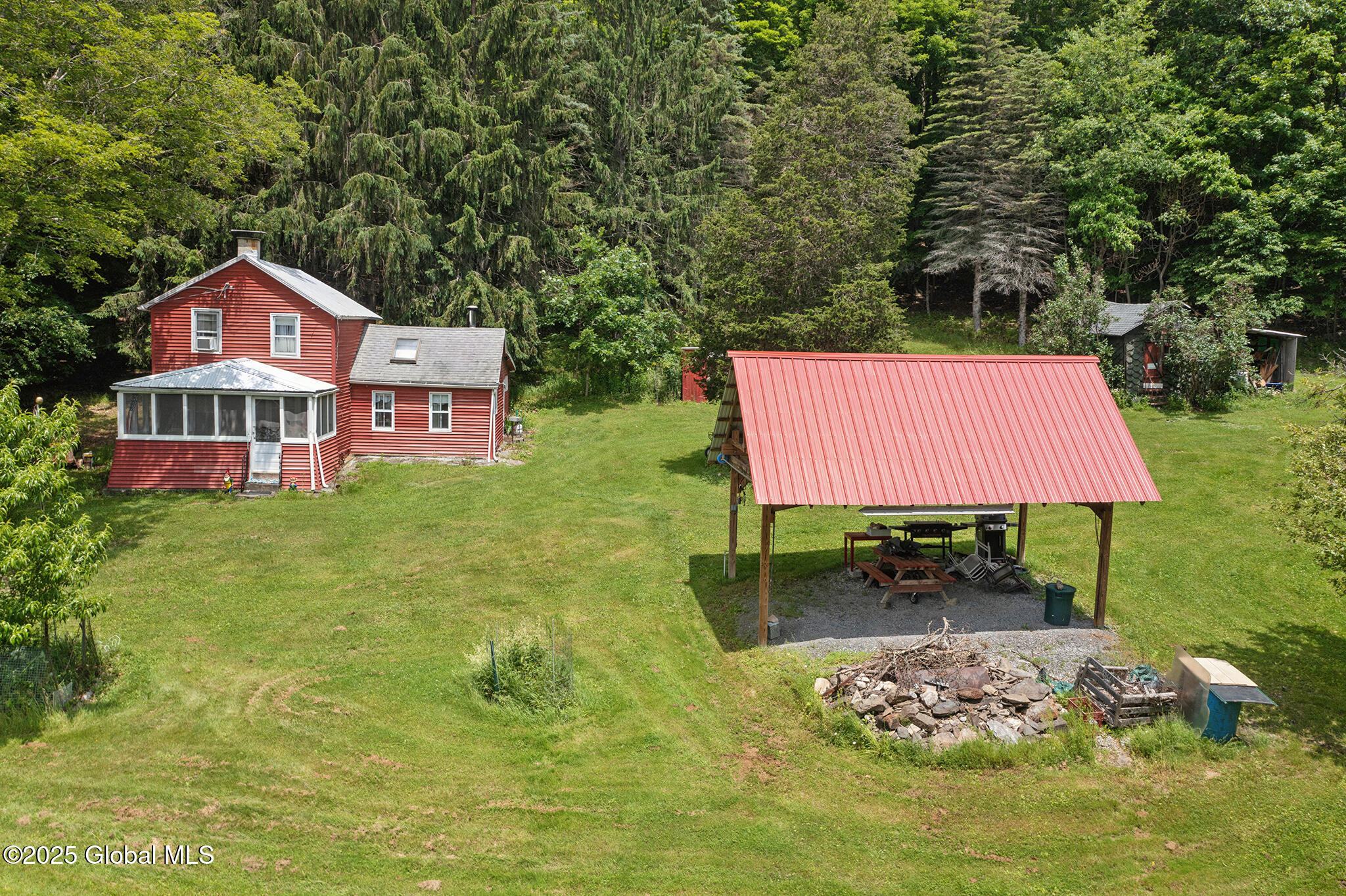 490 Ecker Hollow Road — photo