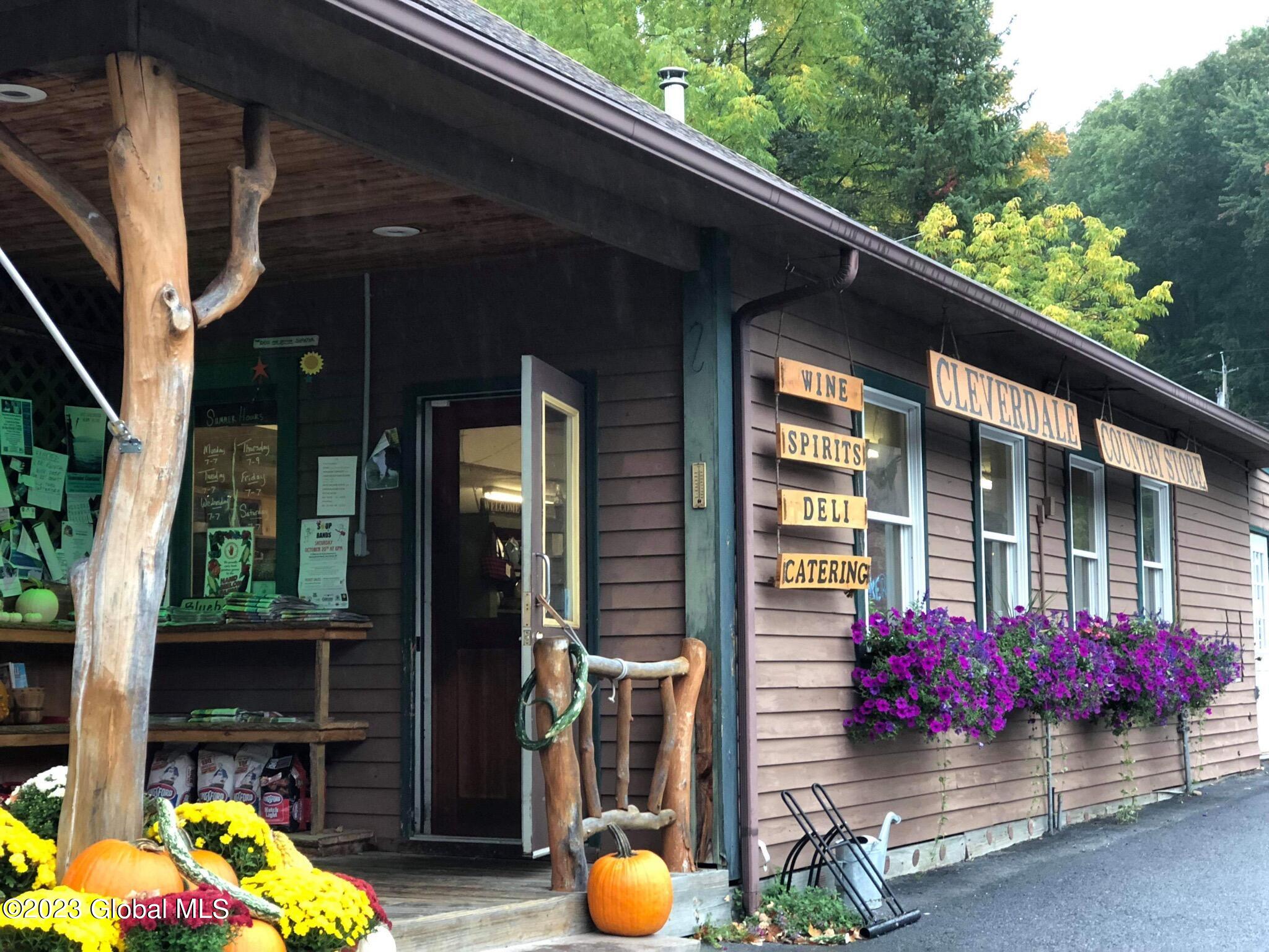 2660 State Route 9L — photo
