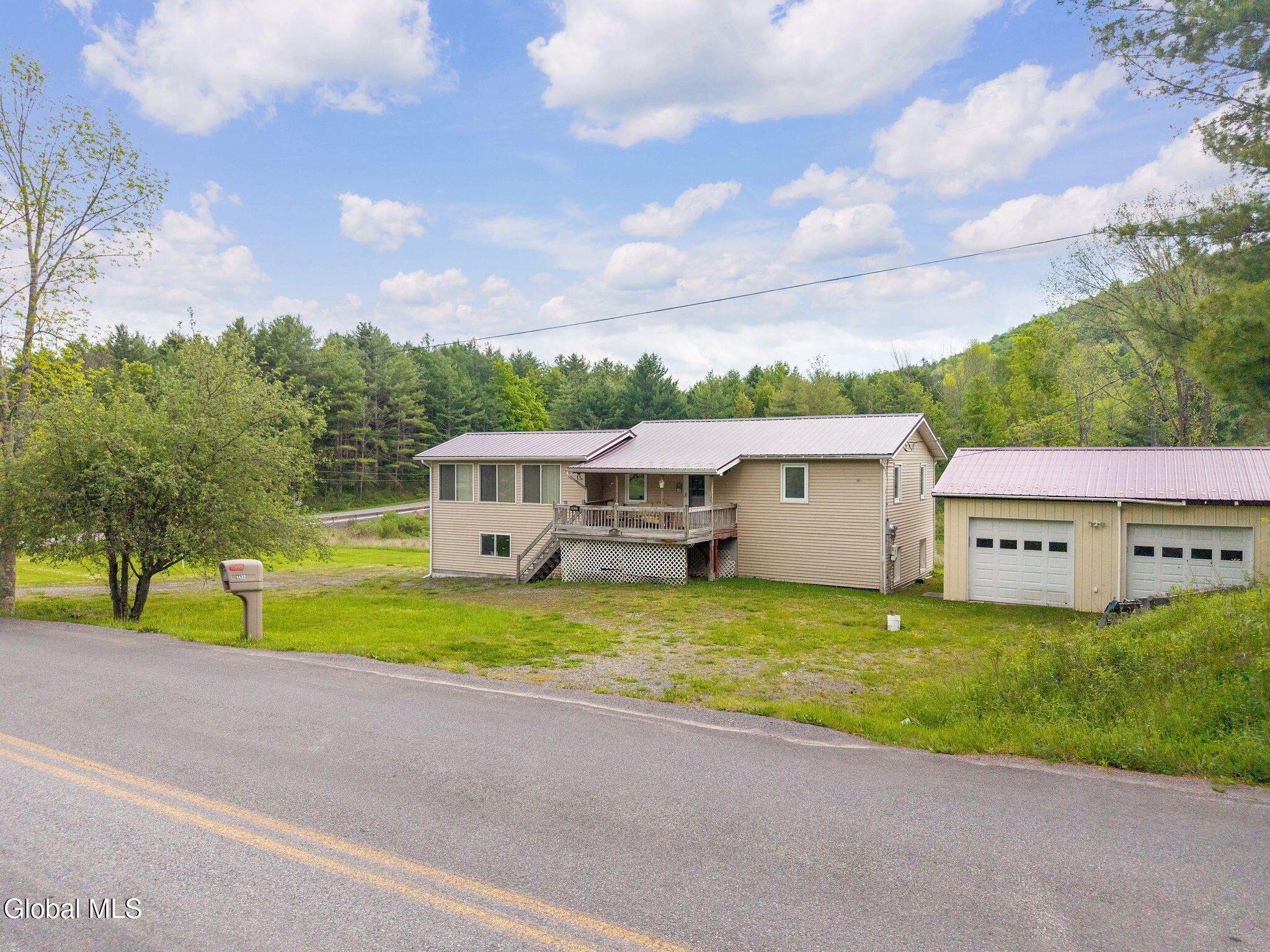 1432 Shew Hollow Road — photo