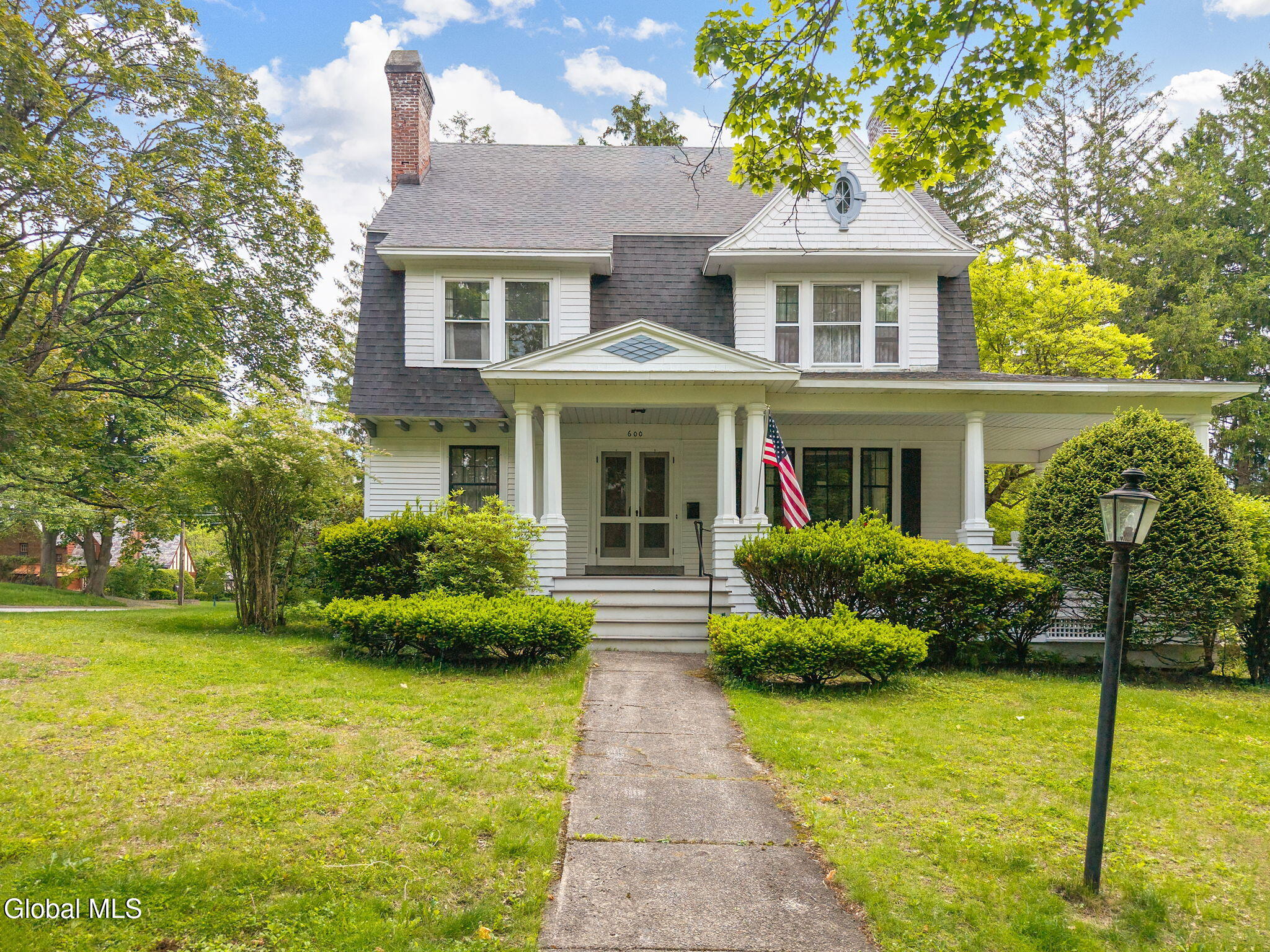 600 S William Street — photo