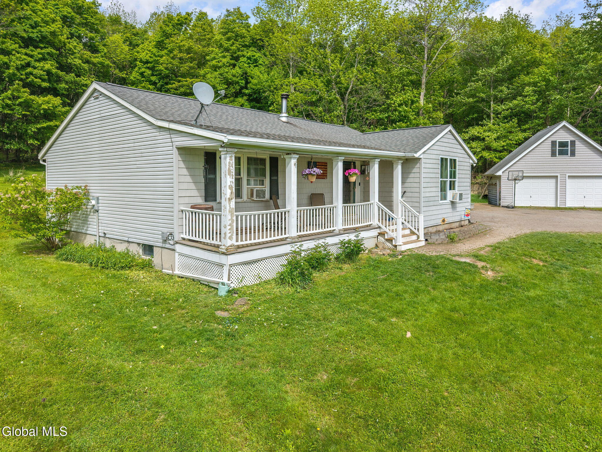 121 Buck Hill Road — photo