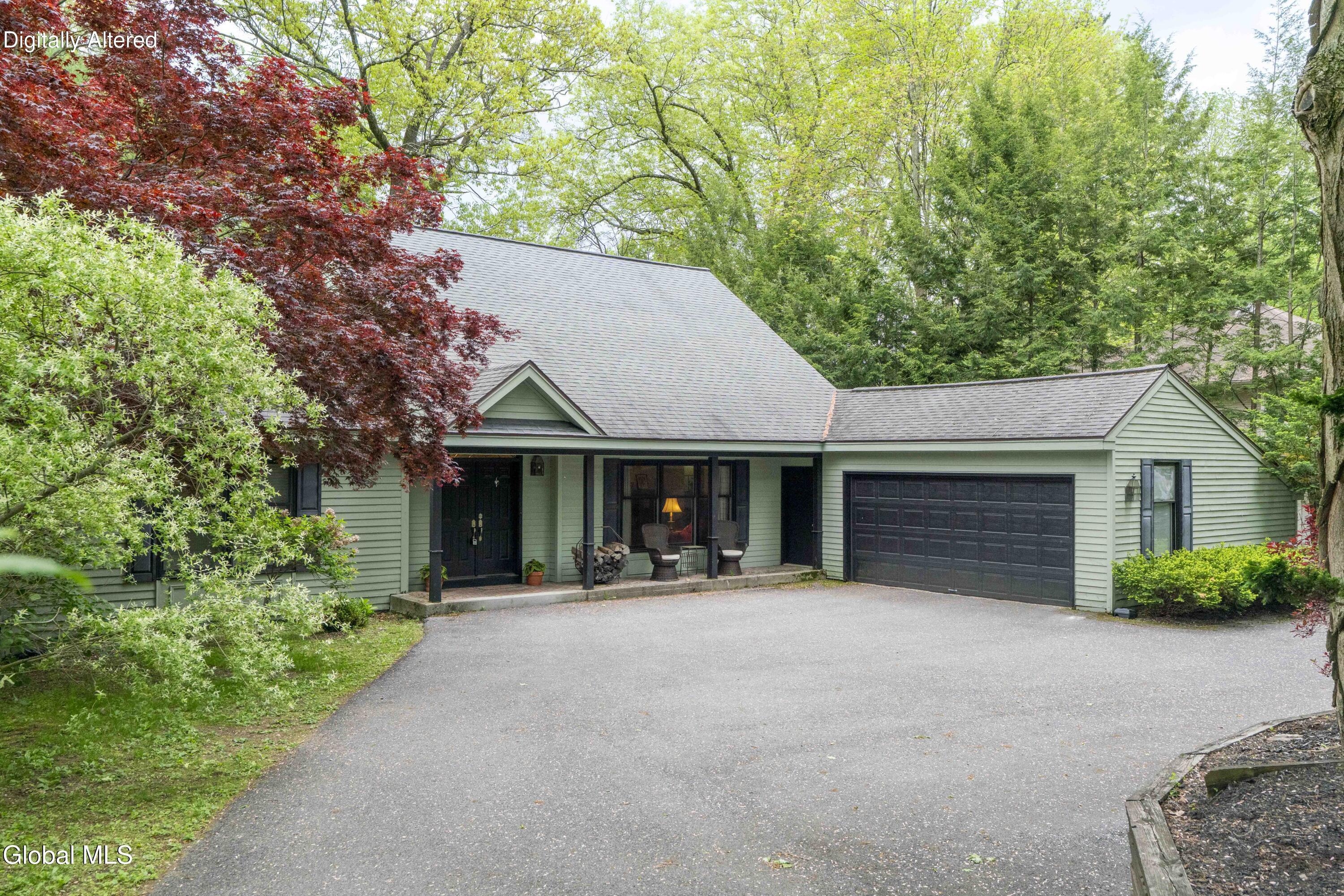 10 Longwood Drive — photo