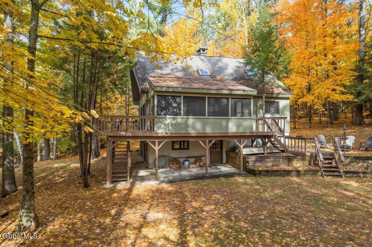 105 Pine Lane — photo