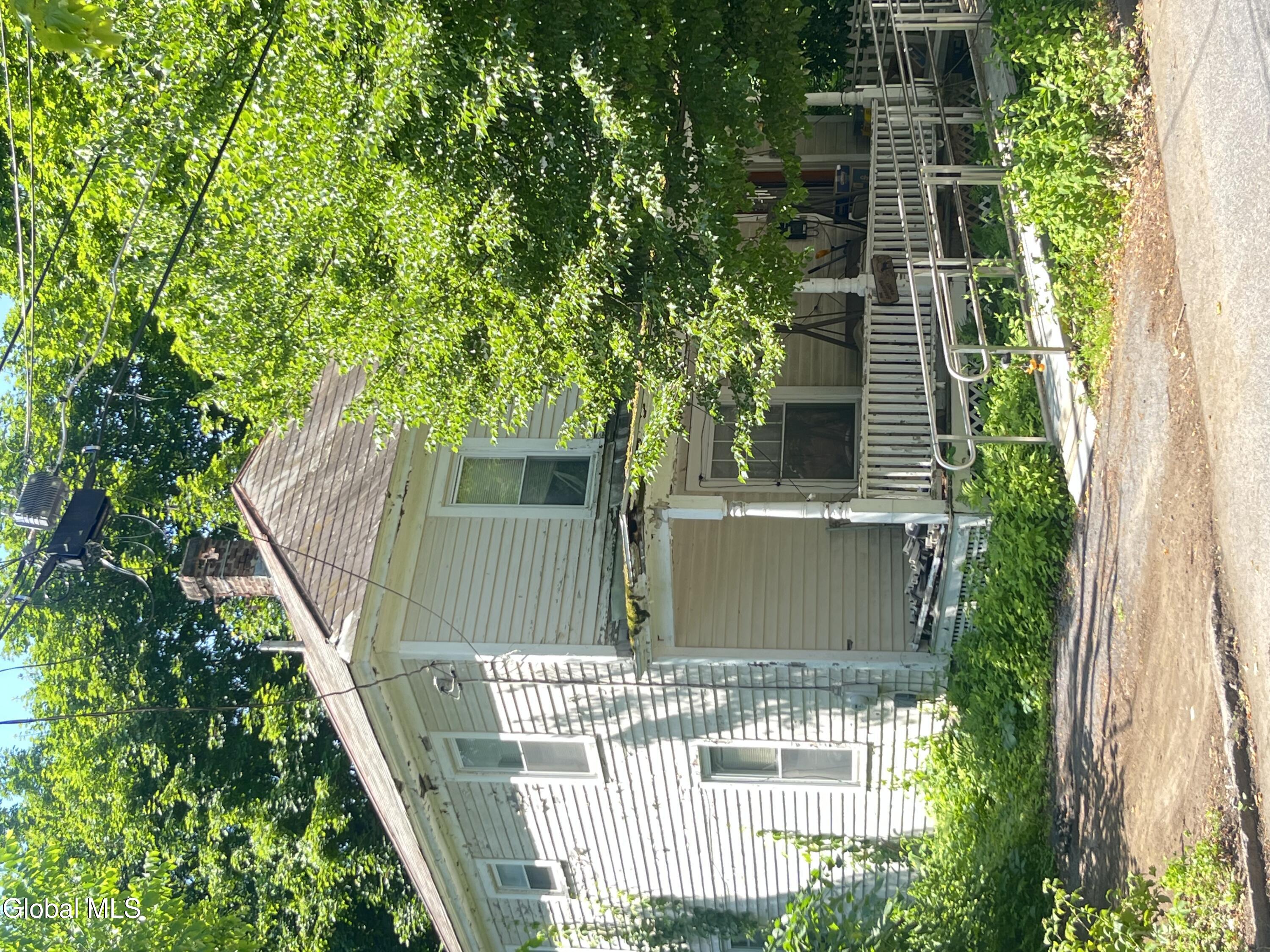 31 Baldwin Avenue — photo