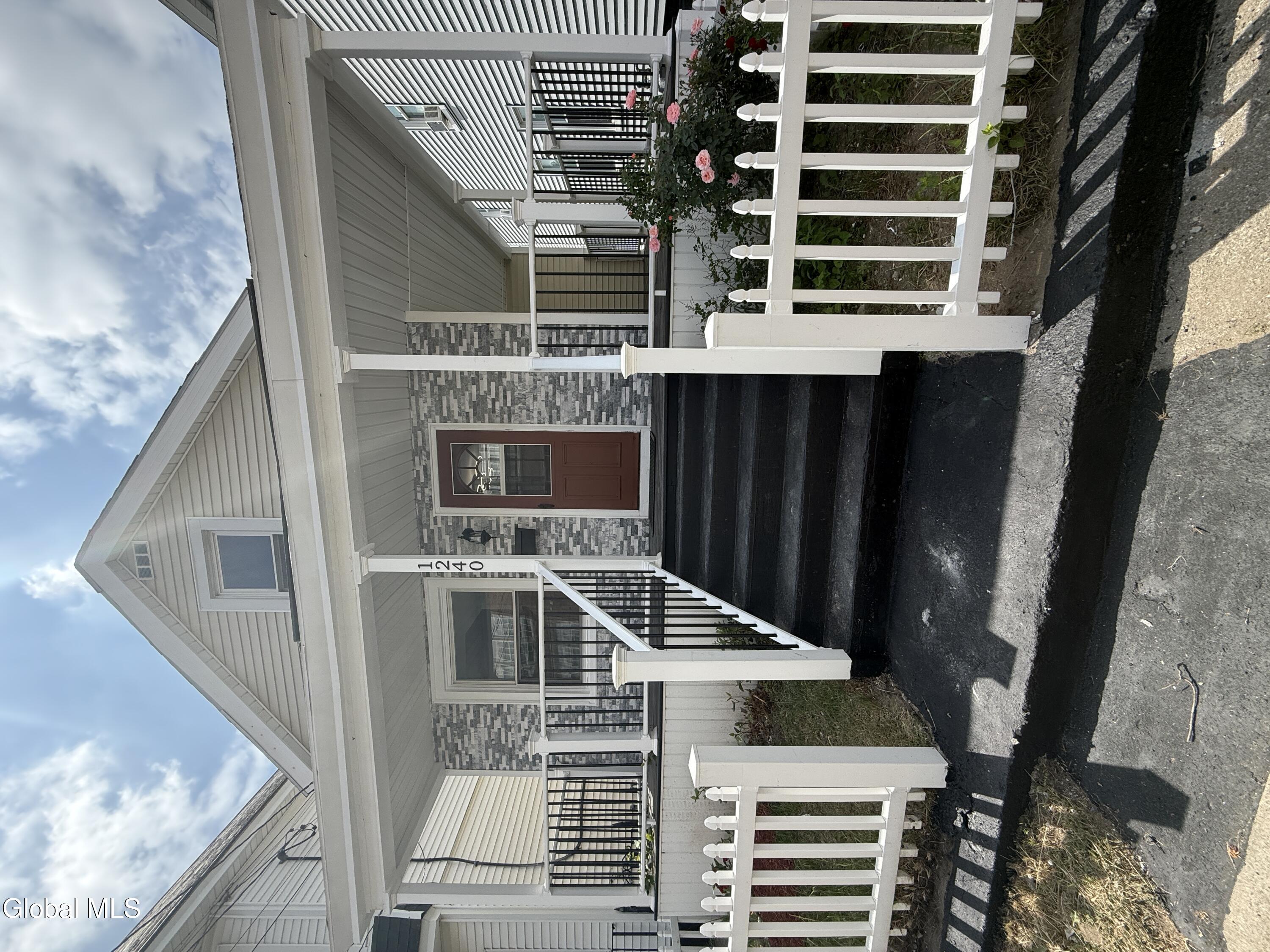 1240 7th Avenue — photo