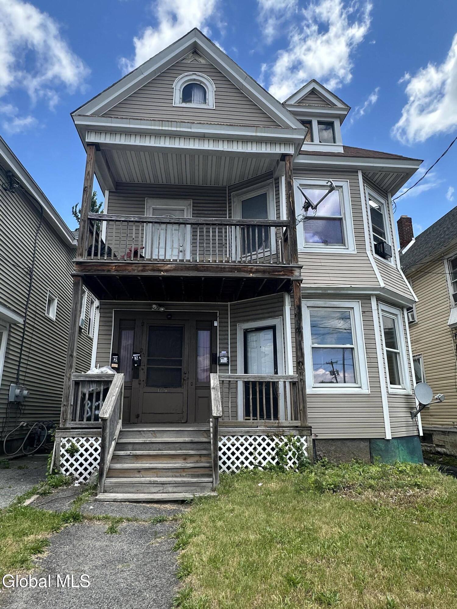 1213 State Street, 1 — photo