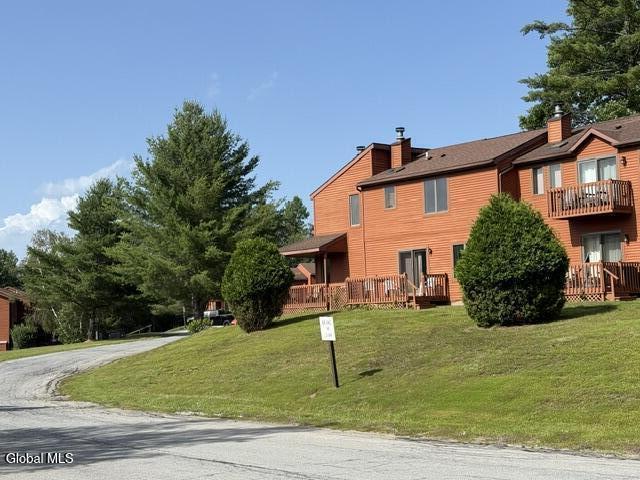 8 Summit Ridge, 8M — photo