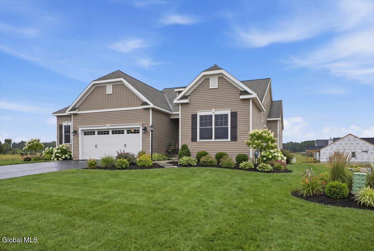 6 Clover Leaf Drive — photo