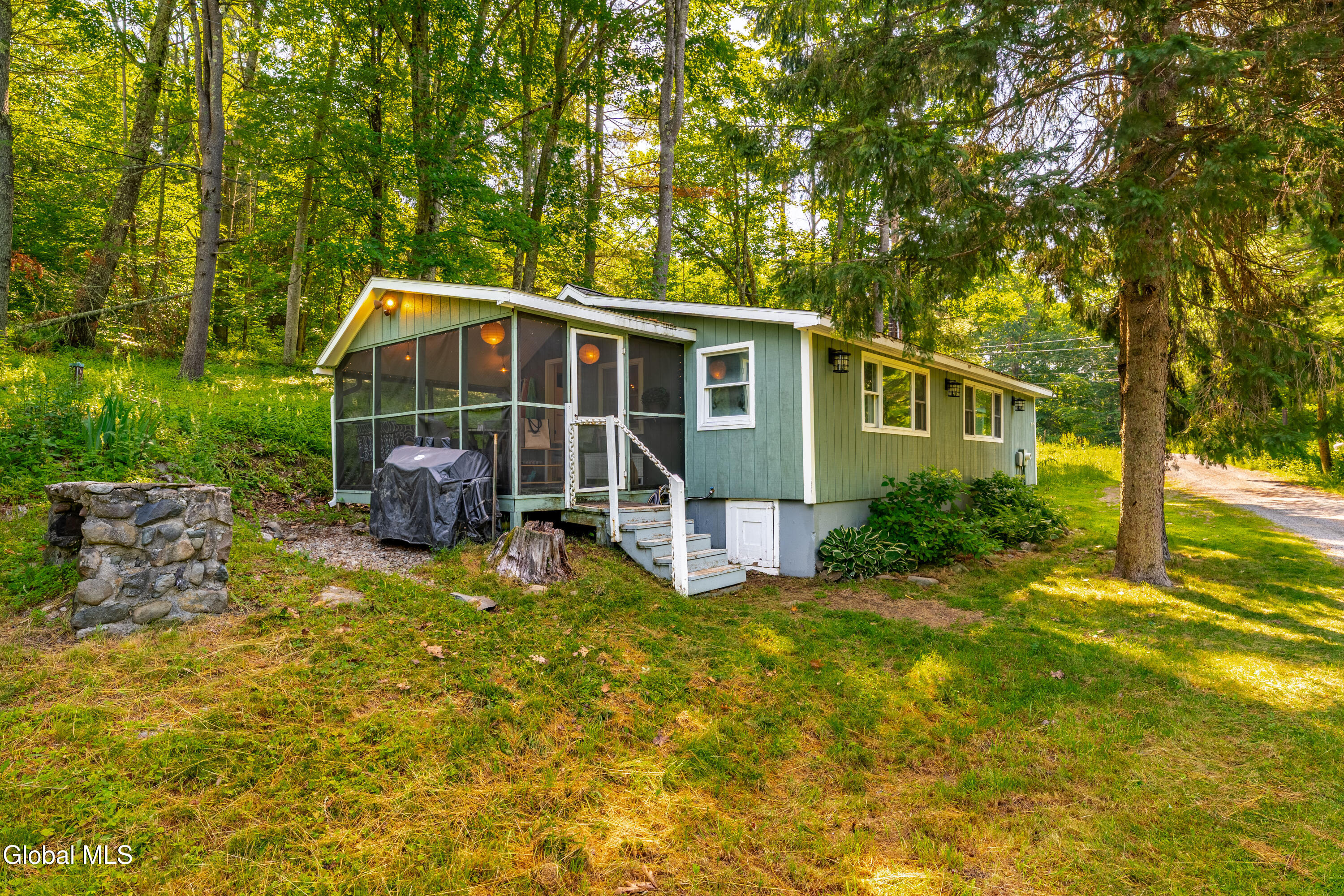 22 Shore Way — photo