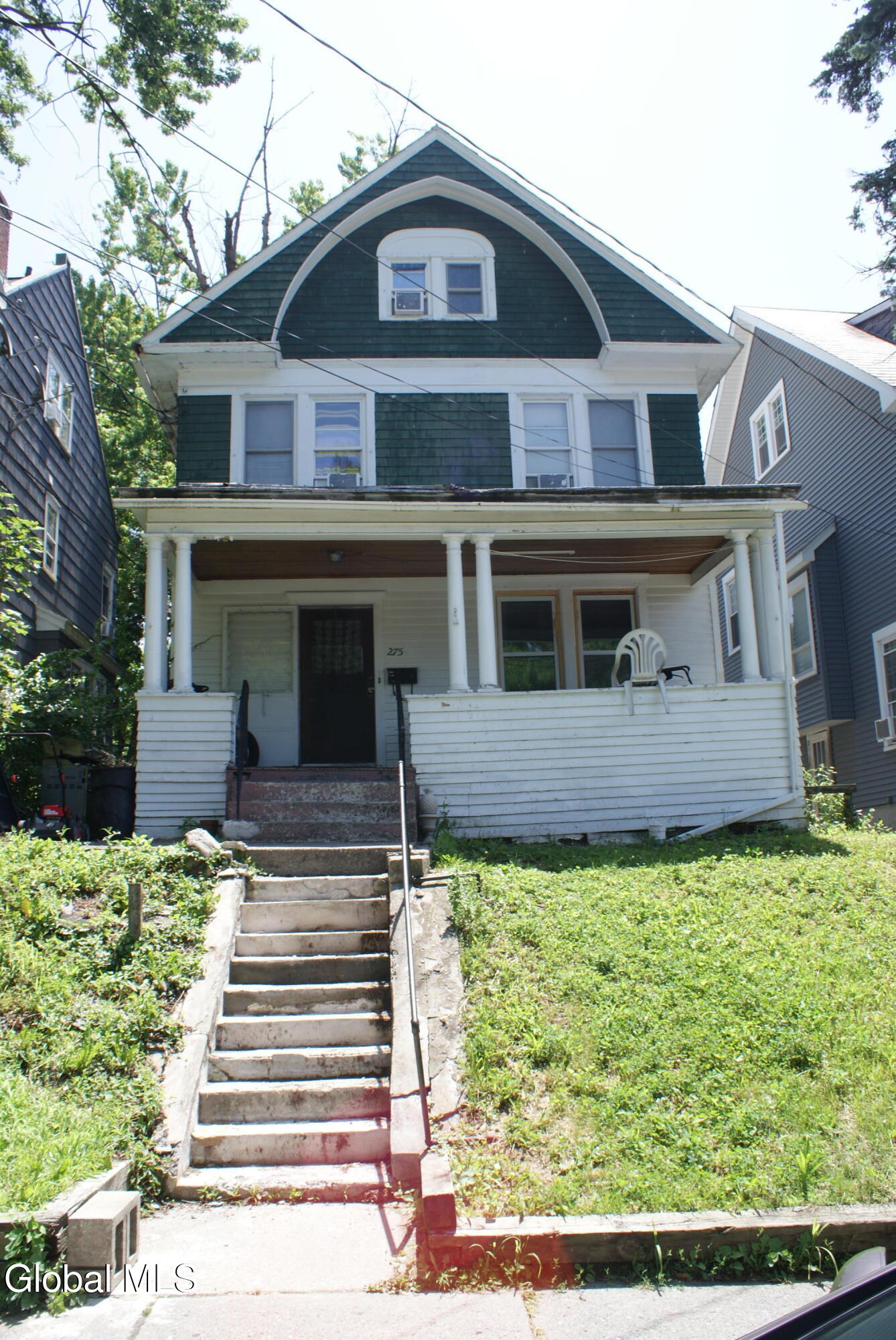 275 W Lawrence Street — photo