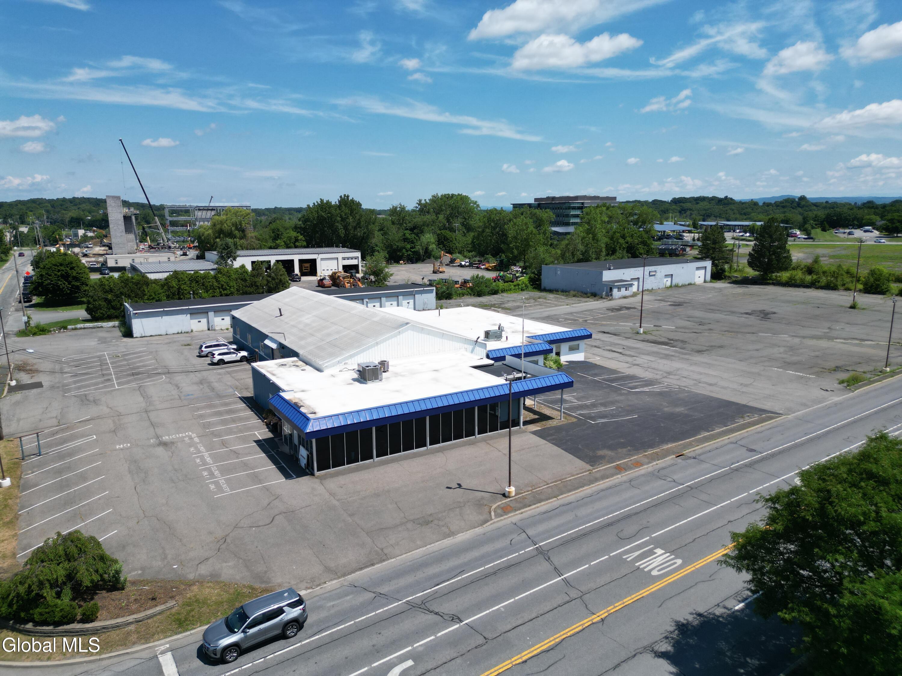 637 Columbia Street Extension — photo